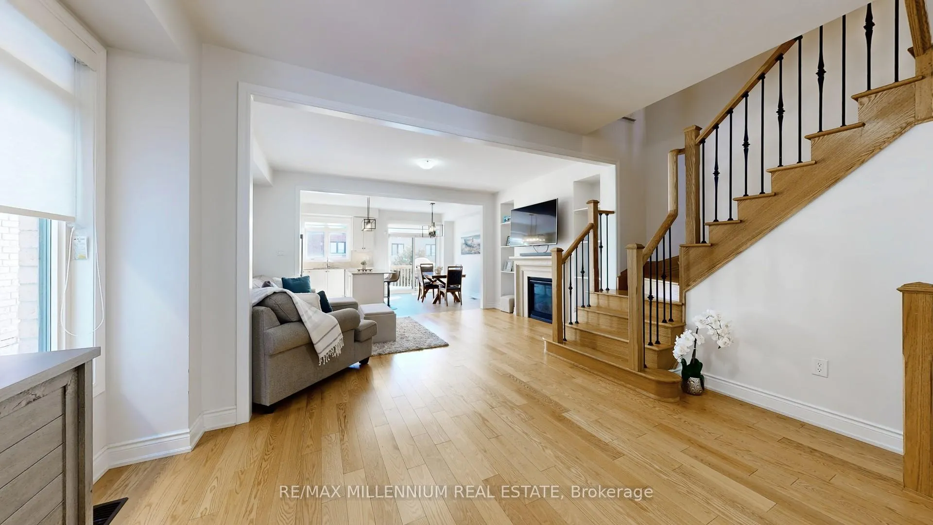 Photo 6 of 53 Zenith Avenue, Vaughan, Kleinburg — HOMEH