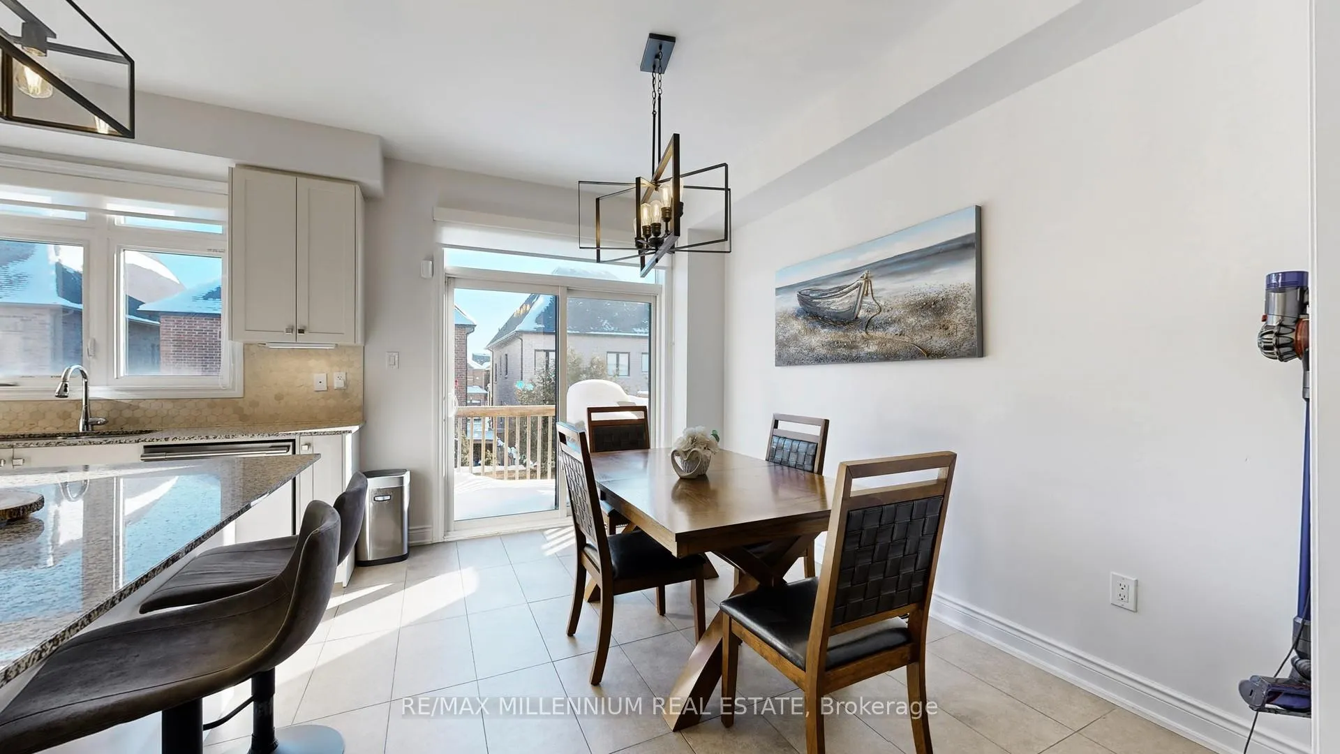 Photo 13 of 53 Zenith Avenue, Vaughan, Kleinburg — HOMEH