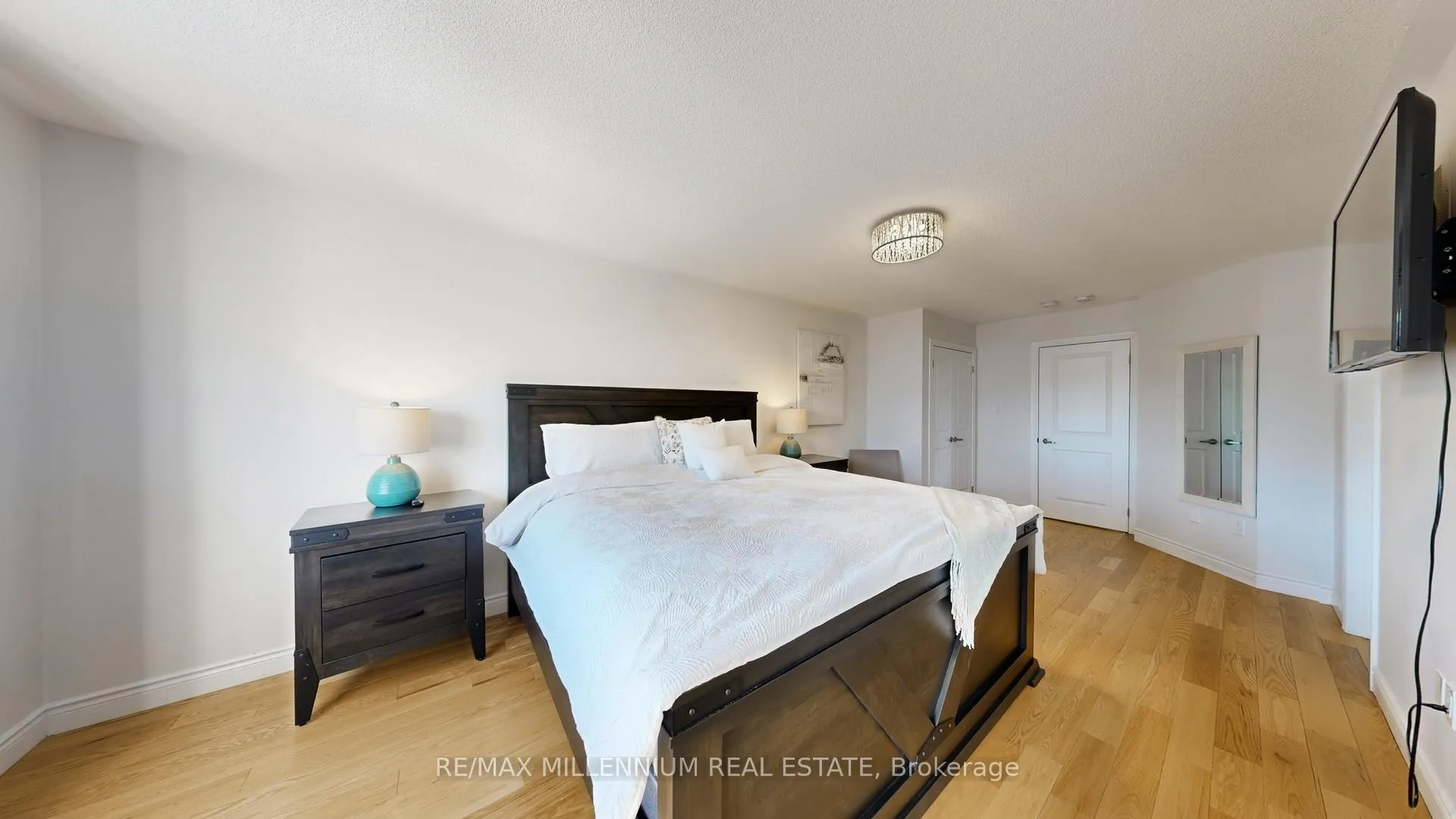 Photo 23 of 53 Zenith Avenue, Vaughan, Kleinburg — HOMEH