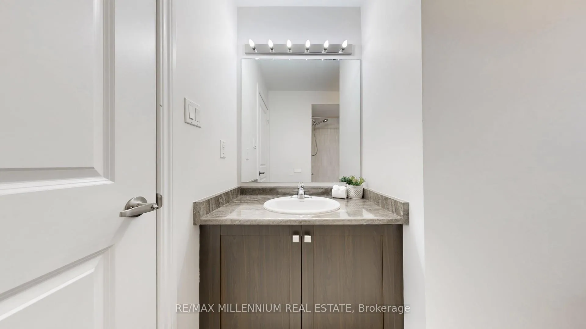 Photo 33 of 53 Zenith Avenue, Vaughan, Kleinburg — HOMEH
