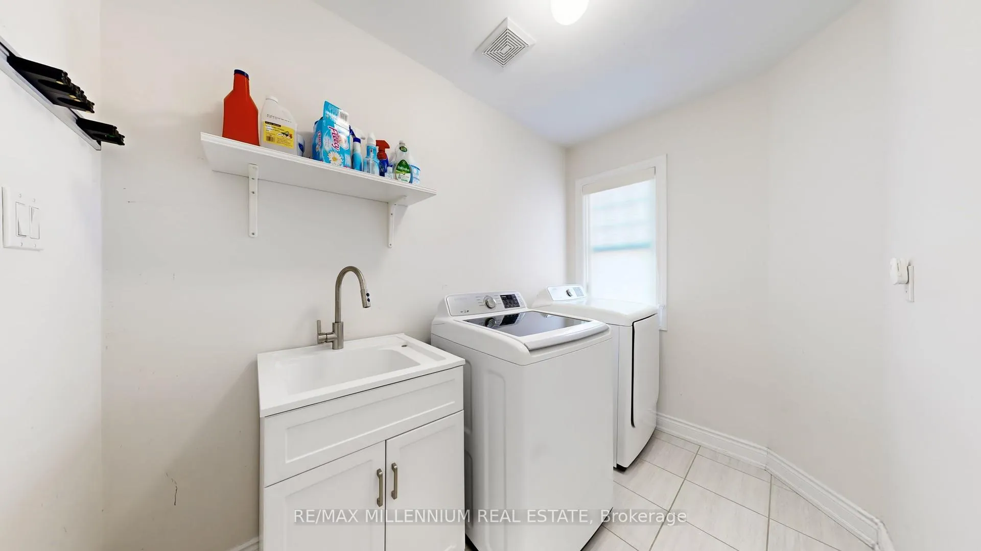 Photo 35 of 53 Zenith Avenue, Vaughan, Kleinburg — HOMEH
