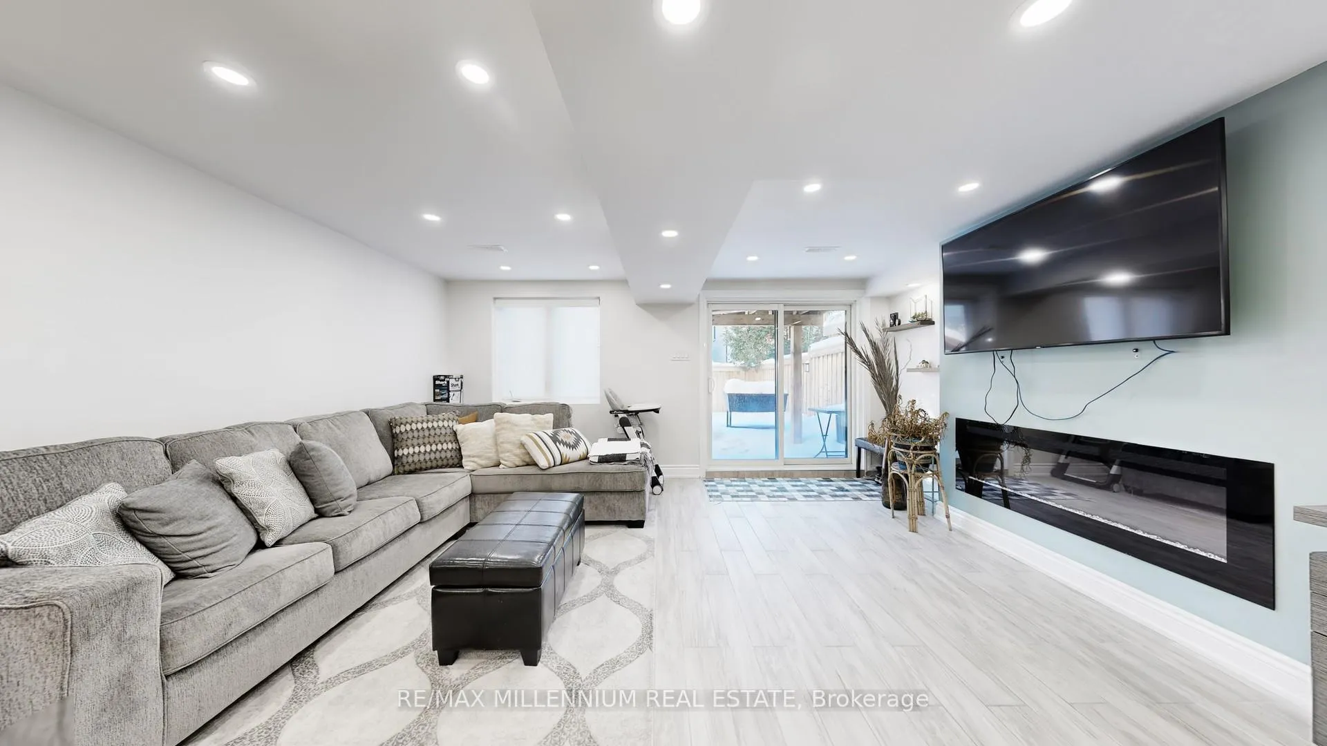 Photo 38 of 53 Zenith Avenue, Vaughan, Kleinburg — HOMEH