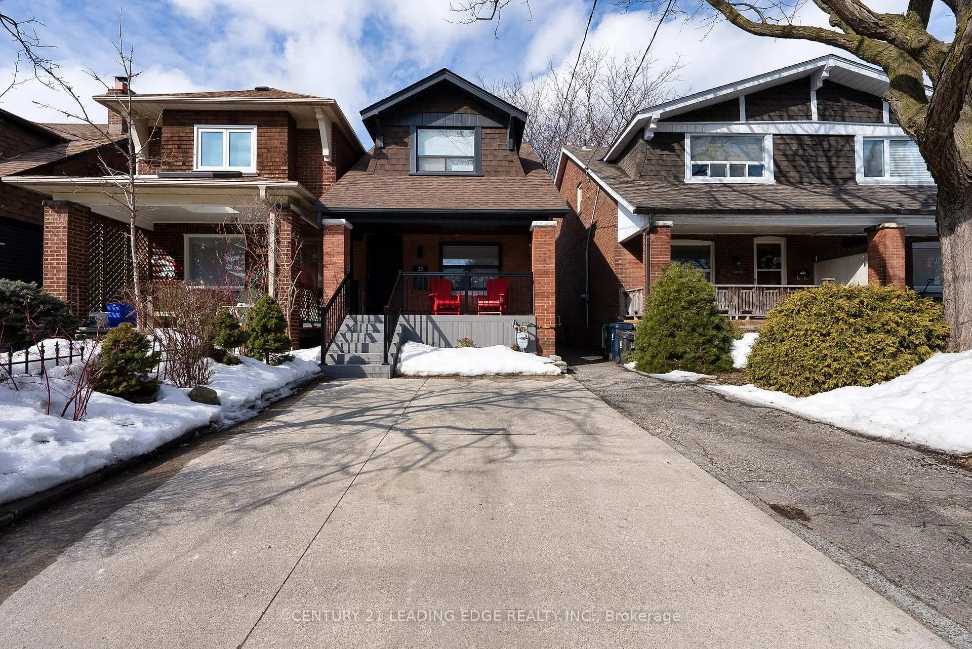 Photo 3 of 32 Mortimer Avenue, Toronto, Broadview North — HOMEH