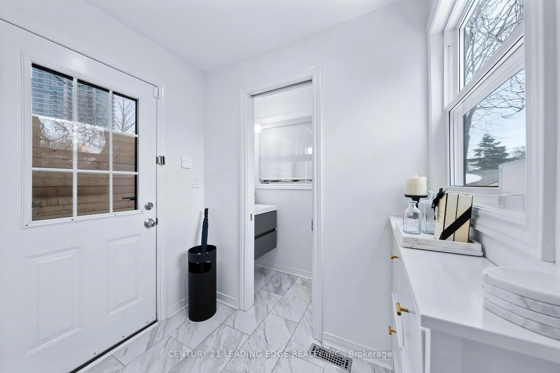 Photo 16 of 32 Mortimer Avenue, Toronto, Broadview North — HOMEH