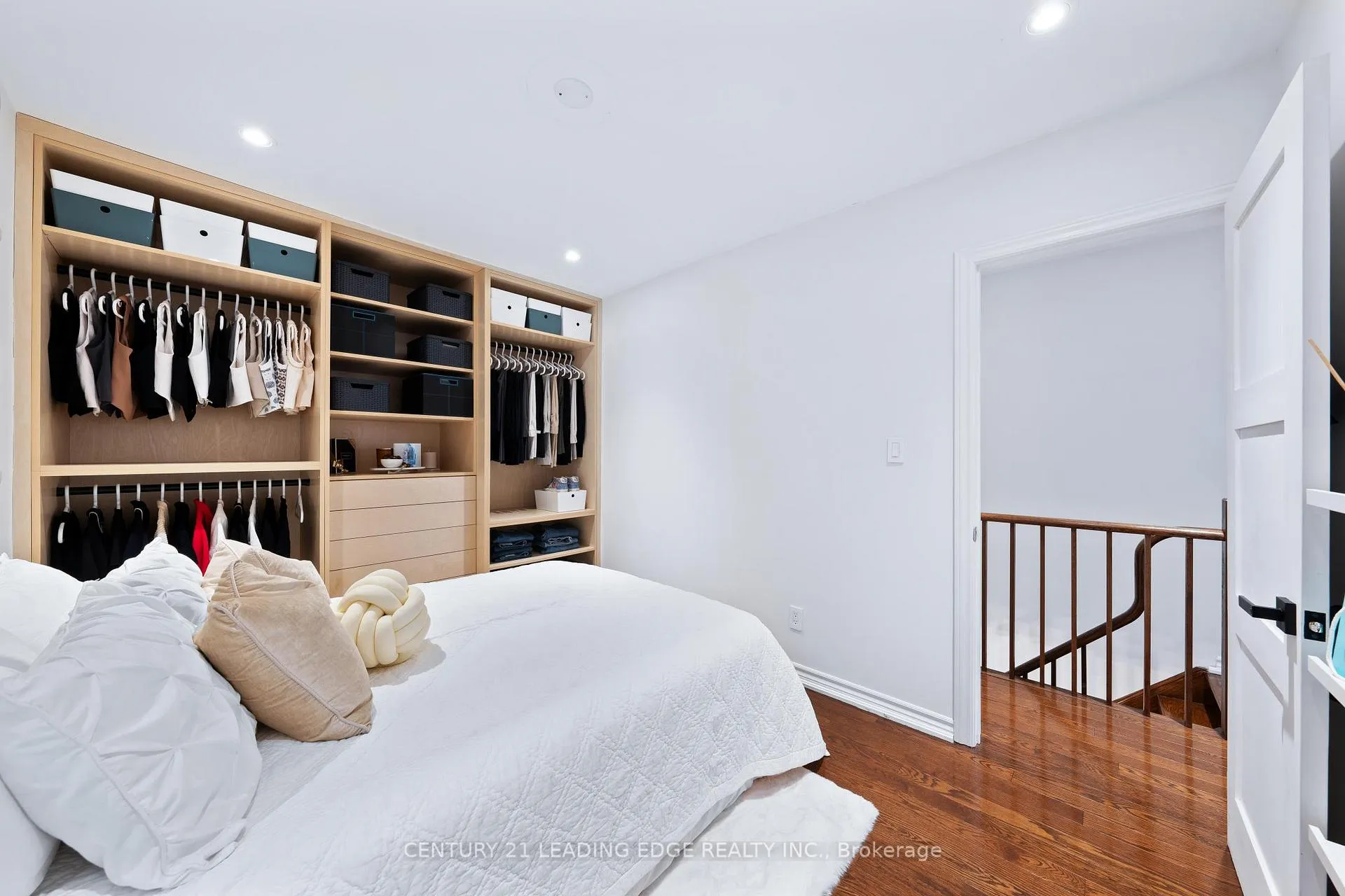 Photo 23 of 32 Mortimer Avenue, Toronto, Broadview North — HOMEH