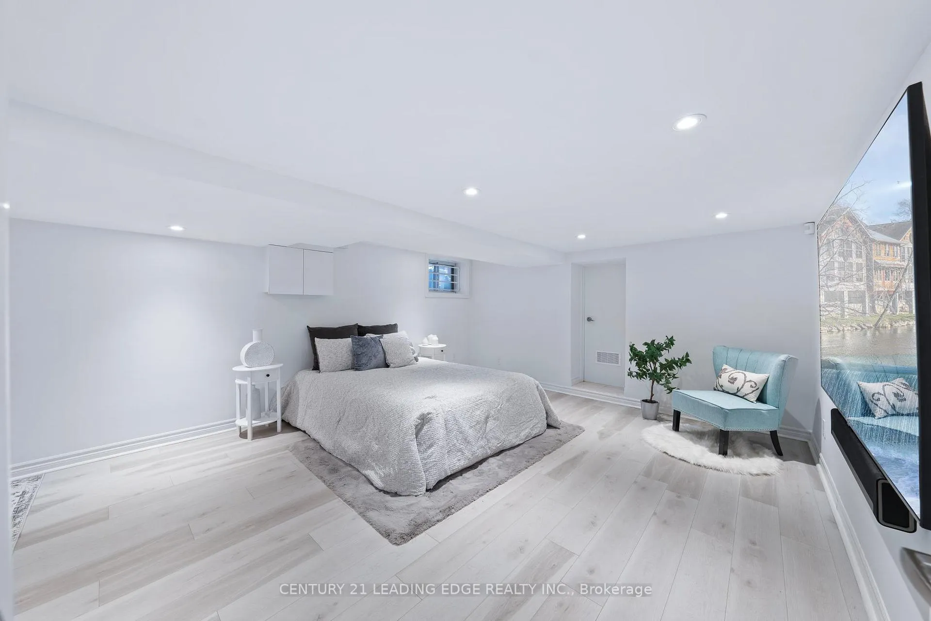 Photo 27 of 32 Mortimer Avenue, Toronto, Broadview North — HOMEH