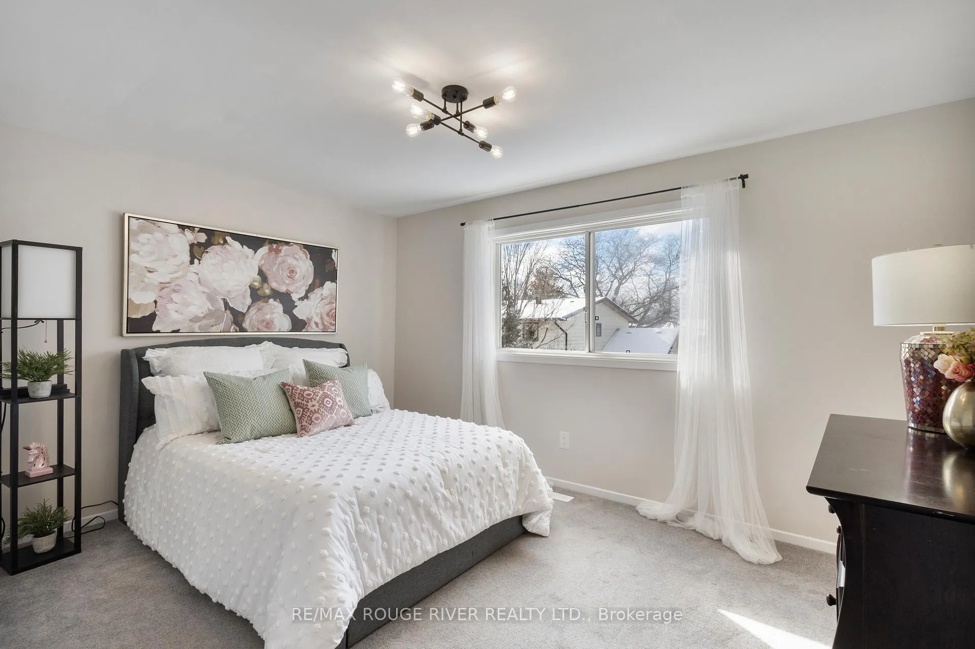 Photo 23 of 24 Carter Crescent, Whitby, Lynde Creek — HOMEH