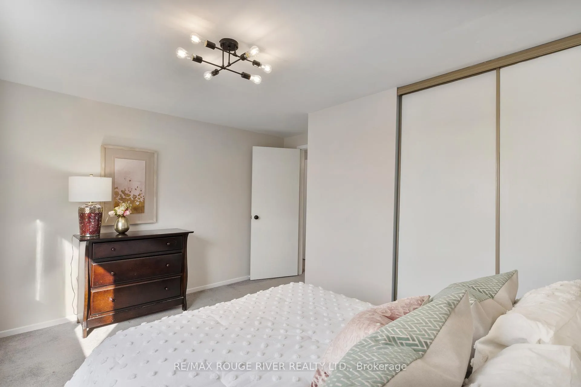 Photo 24 of 24 Carter Crescent, Whitby, Lynde Creek — HOMEH