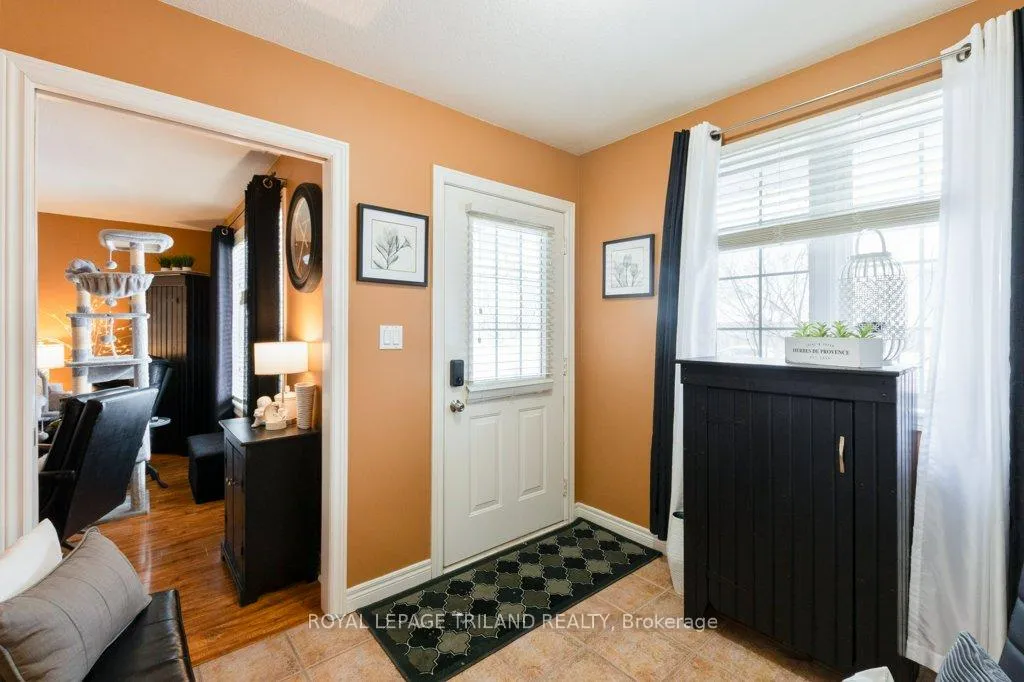 Photo 5 of 530 Highview Drive, St. Thomas — HOMEH