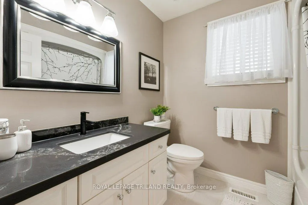 Photo 21 of 530 Highview Drive, St. Thomas — HOMEH