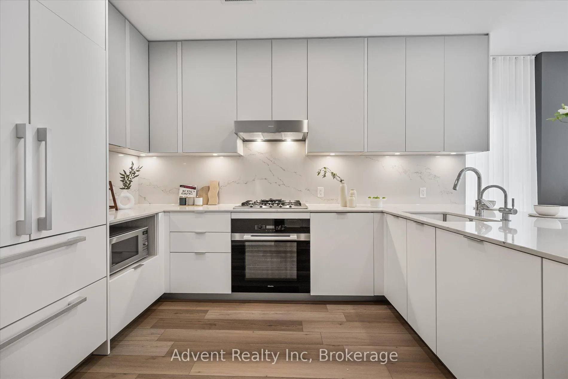 Photo 11 of Unit 127W, 8 Cedarland Drive, Markham, Unionville — HOMEH