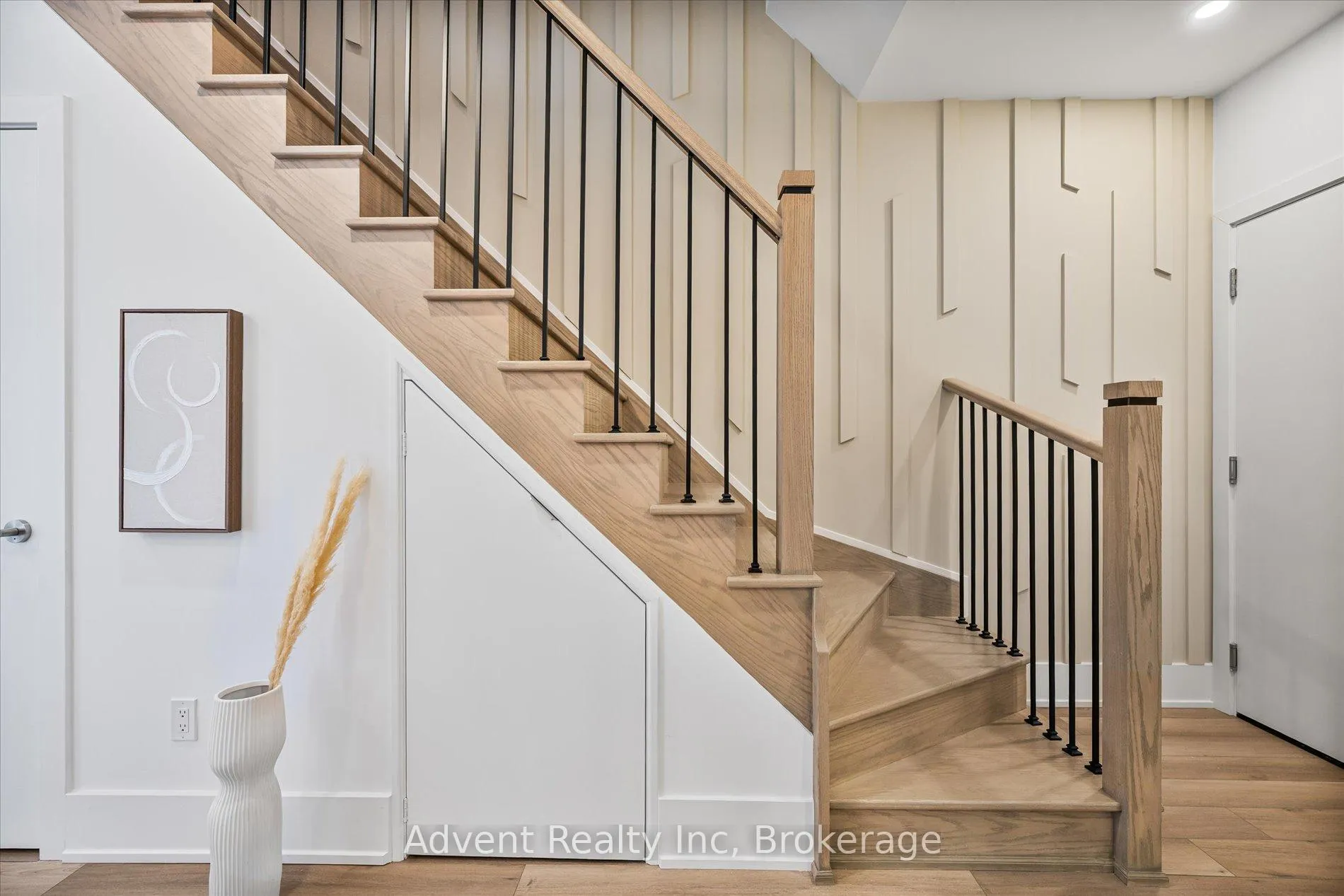 Photo 16 of Unit 127W, 8 Cedarland Drive, Markham, Unionville — HOMEH