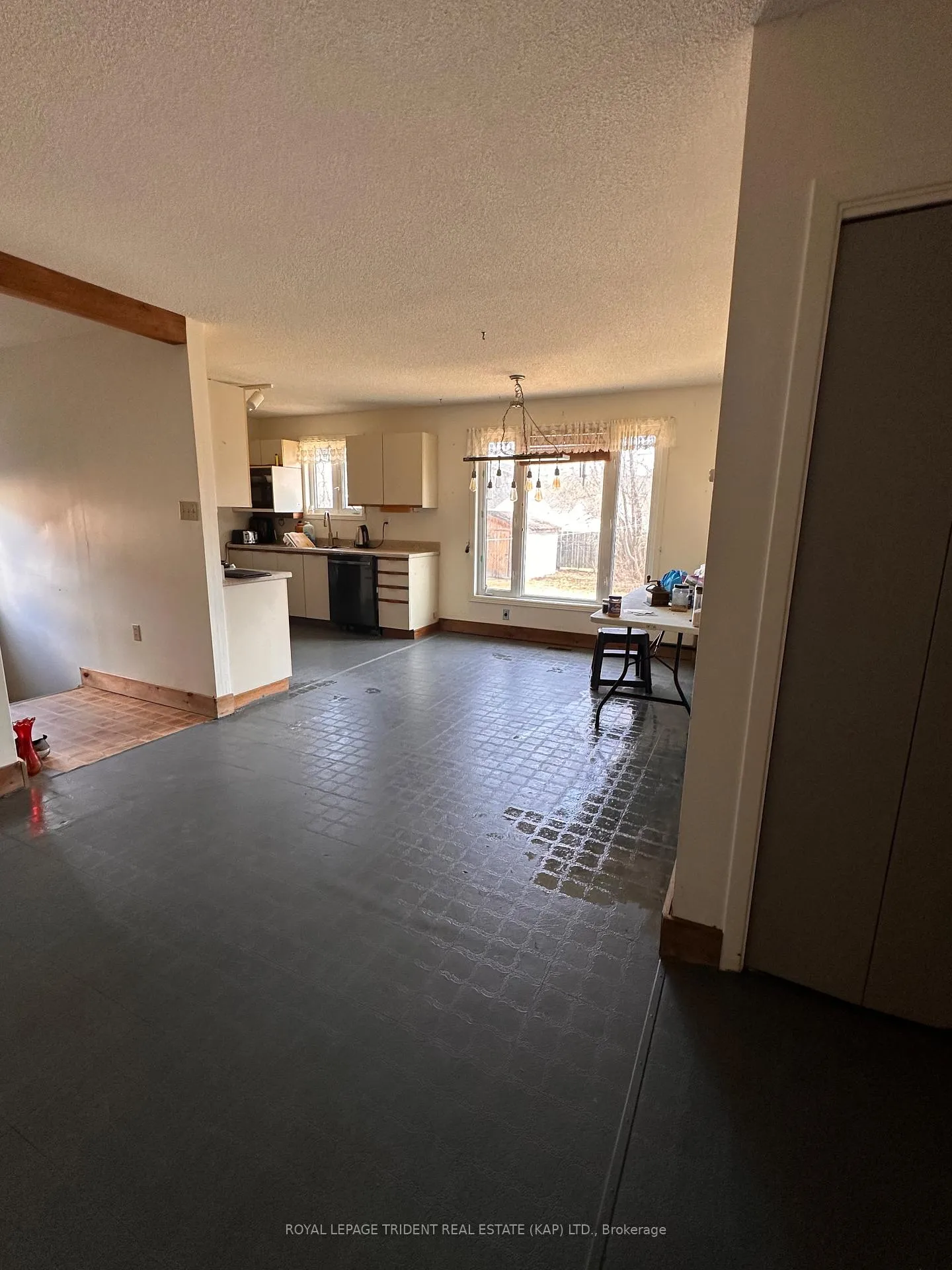 Photo 8 of 23 Kennedy Avenue, Kapuskasing — HOMEH