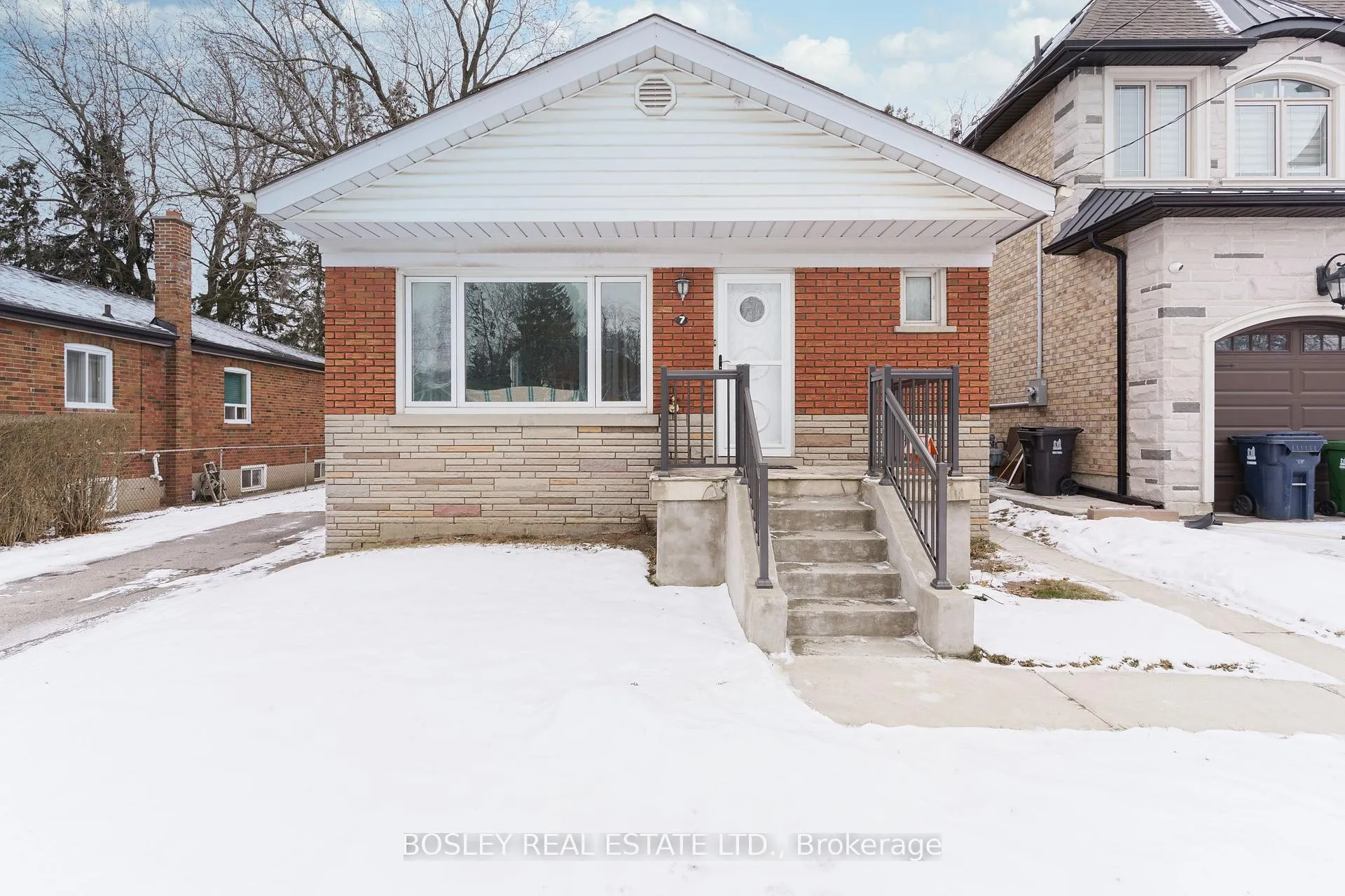 Photo 1 of 7 Scranton Road, Scarborough, Woburn — HOMEH