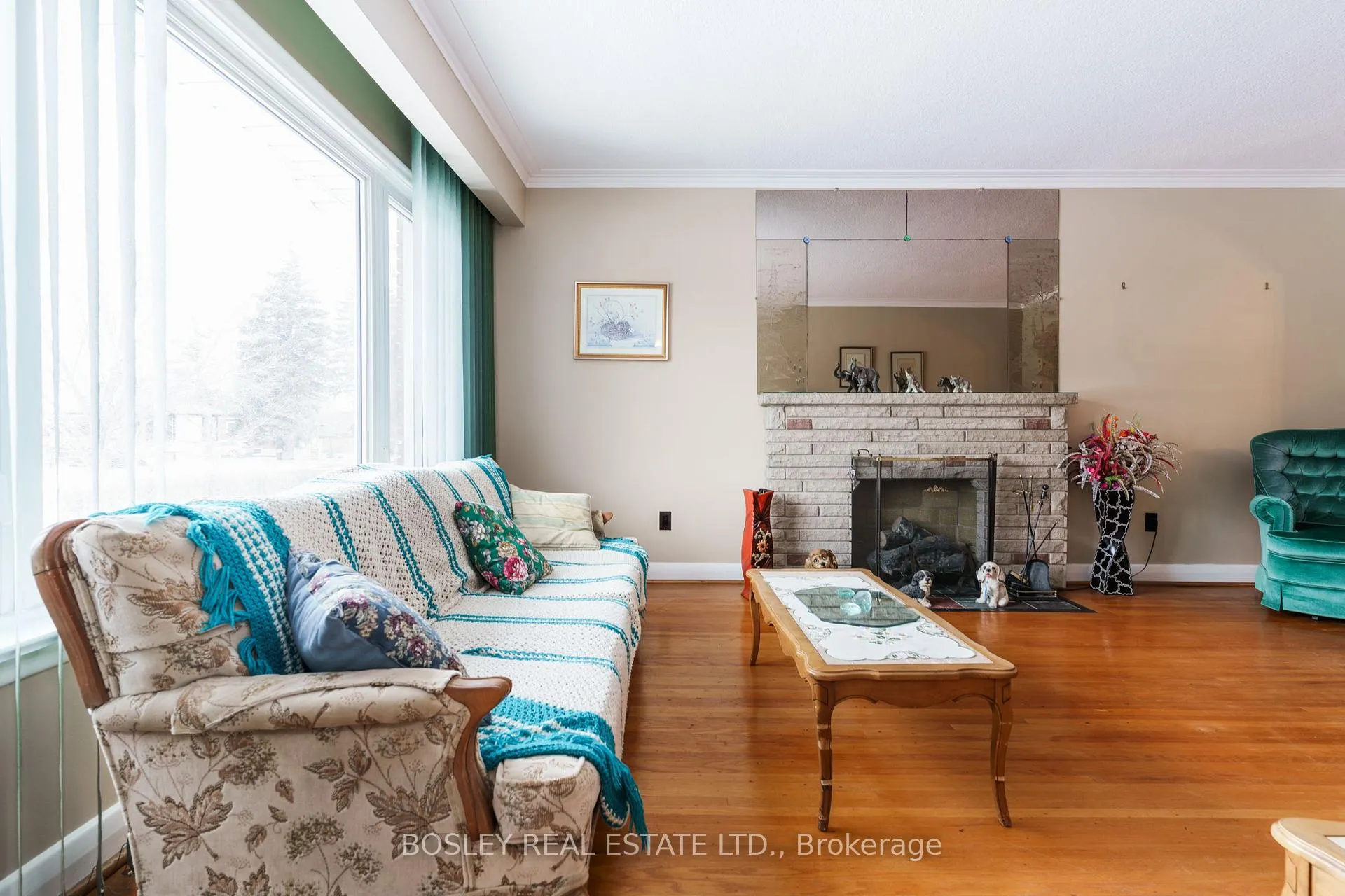 Photo 4 of 7 Scranton Road, Scarborough, Woburn — HOMEH