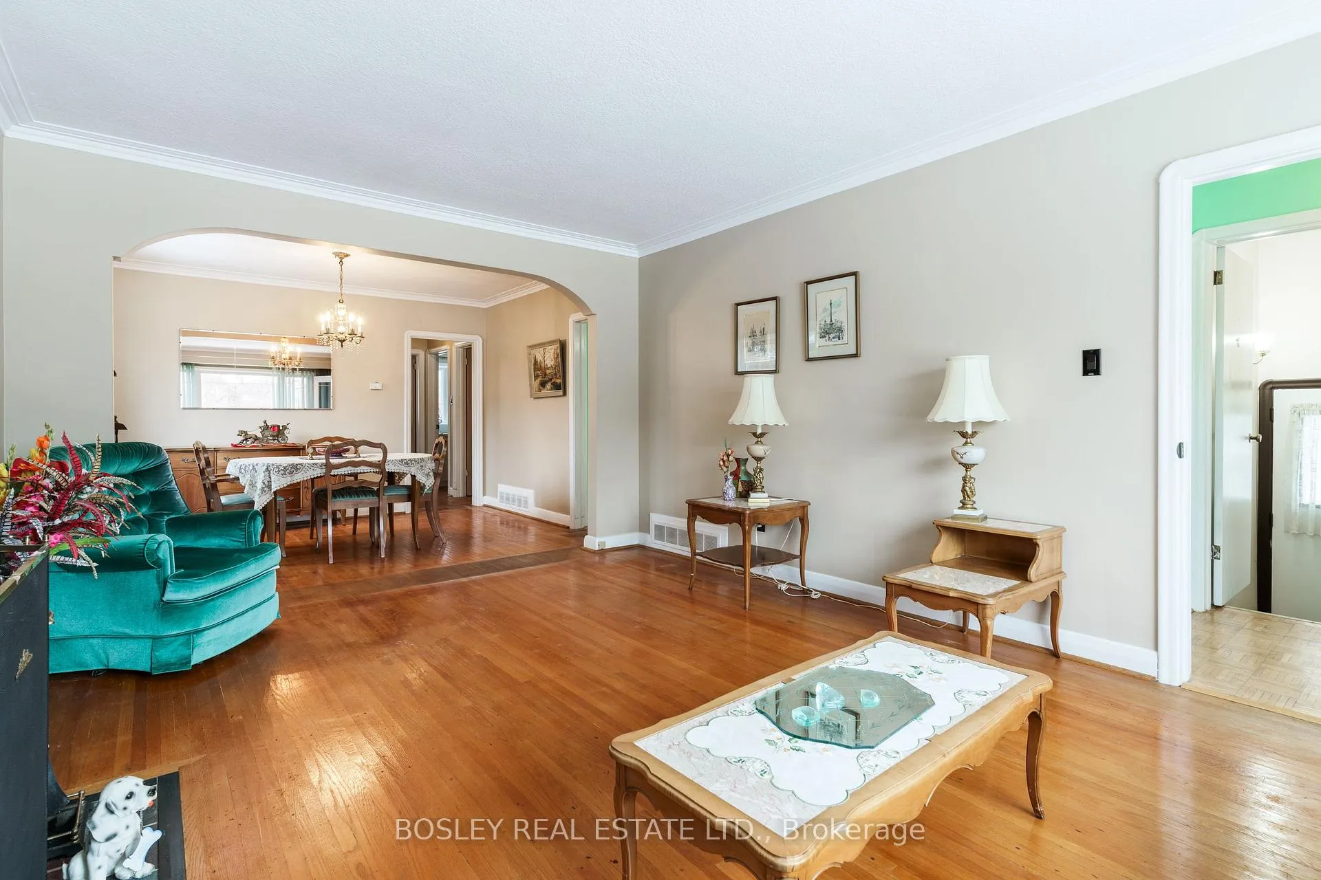 Photo 8 of 7 Scranton Road, Scarborough, Woburn — HOMEH