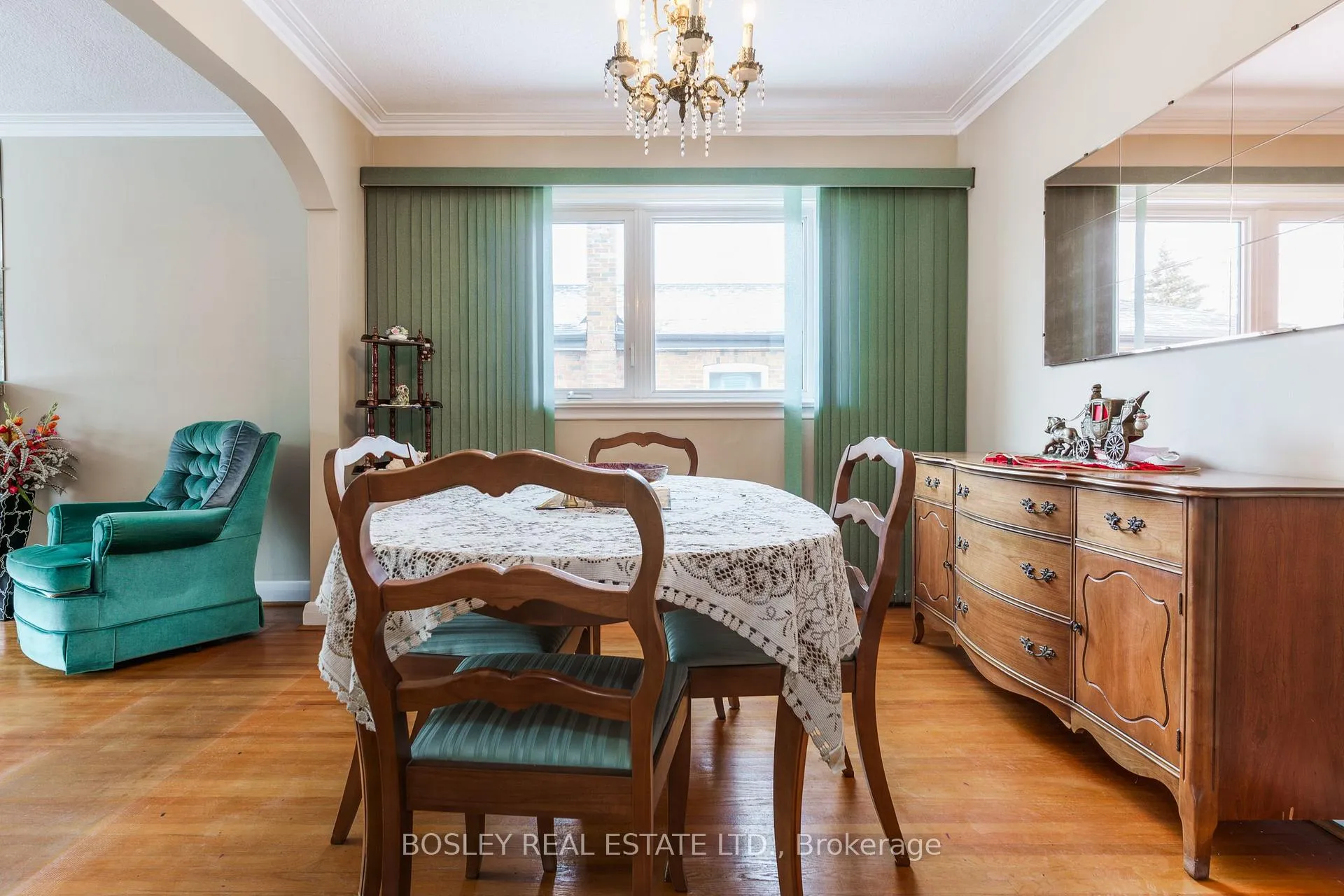 Photo 12 of 7 Scranton Road, Scarborough, Woburn — HOMEH