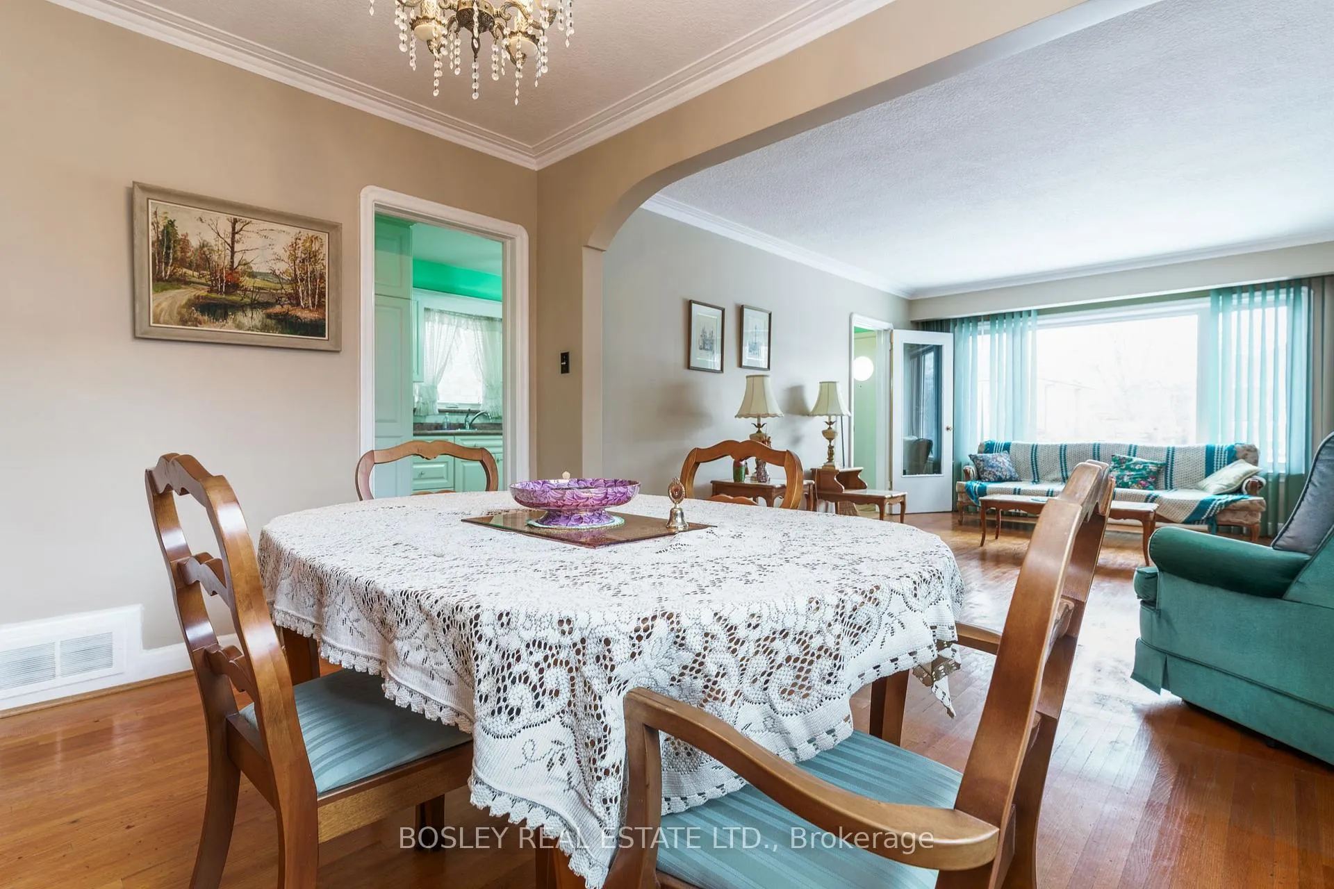 Photo 14 of 7 Scranton Road, Scarborough, Woburn — HOMEH