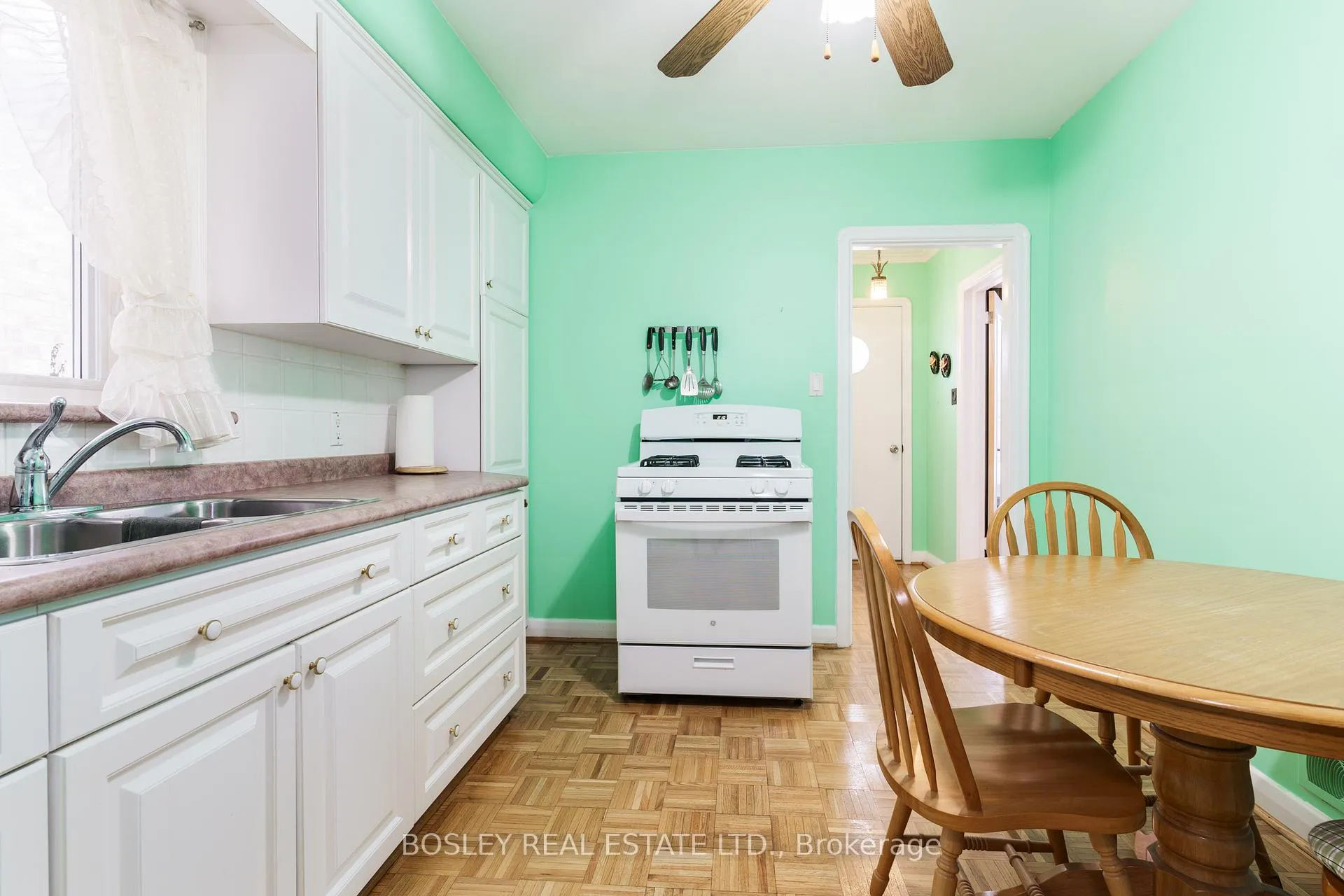 Photo 17 of 7 Scranton Road, Scarborough, Woburn — HOMEH