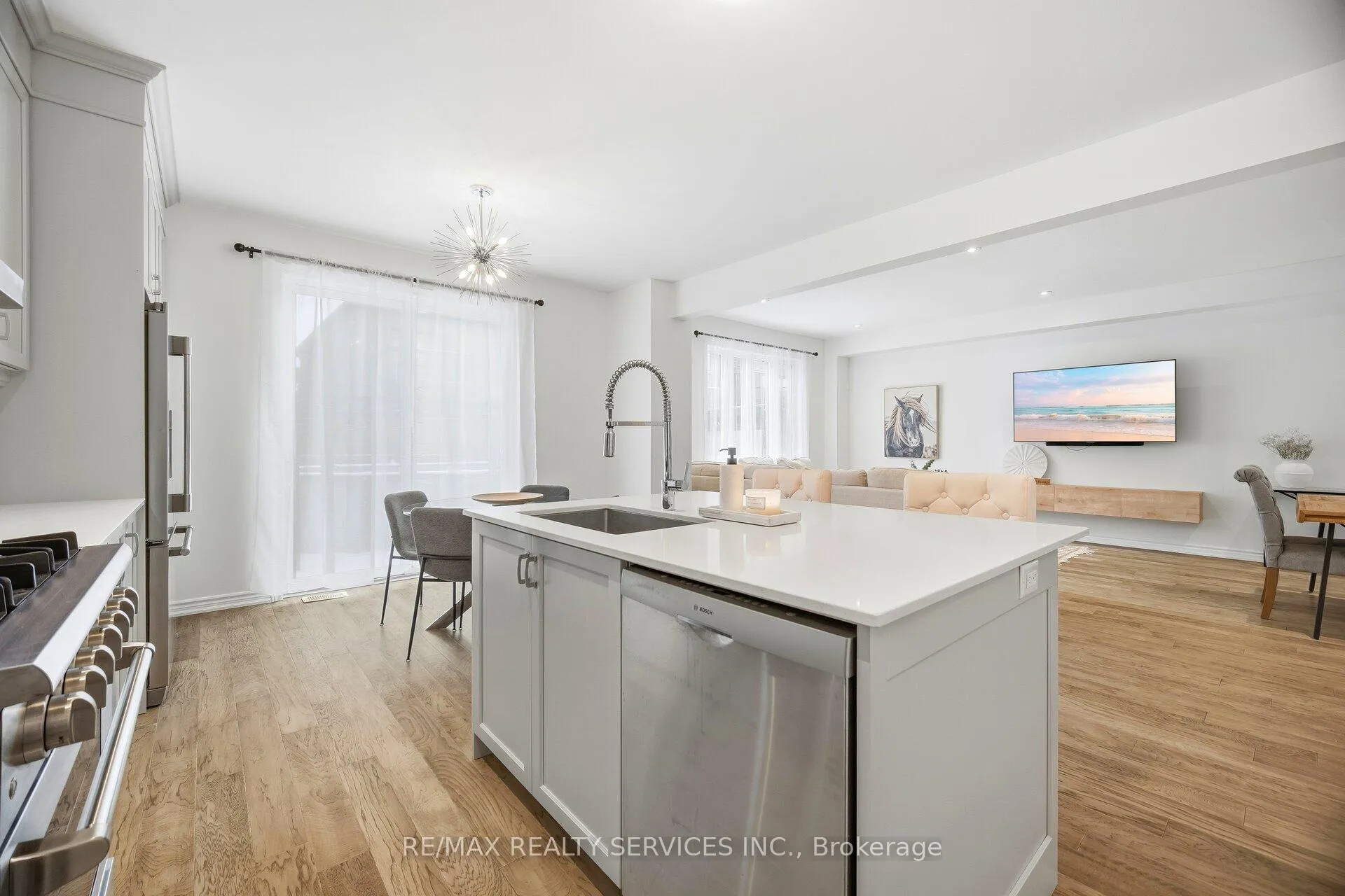 Photo 9 of 4062 Thomas Street, Lincoln, Beamsville — HOMEH