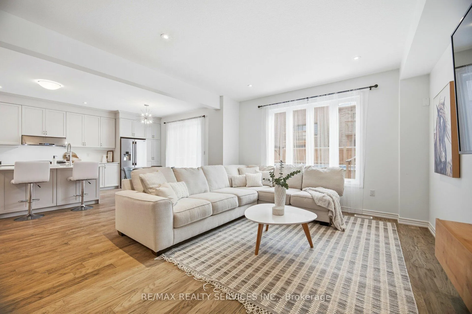 Photo 15 of 4062 Thomas Street, Lincoln, Beamsville — HOMEH