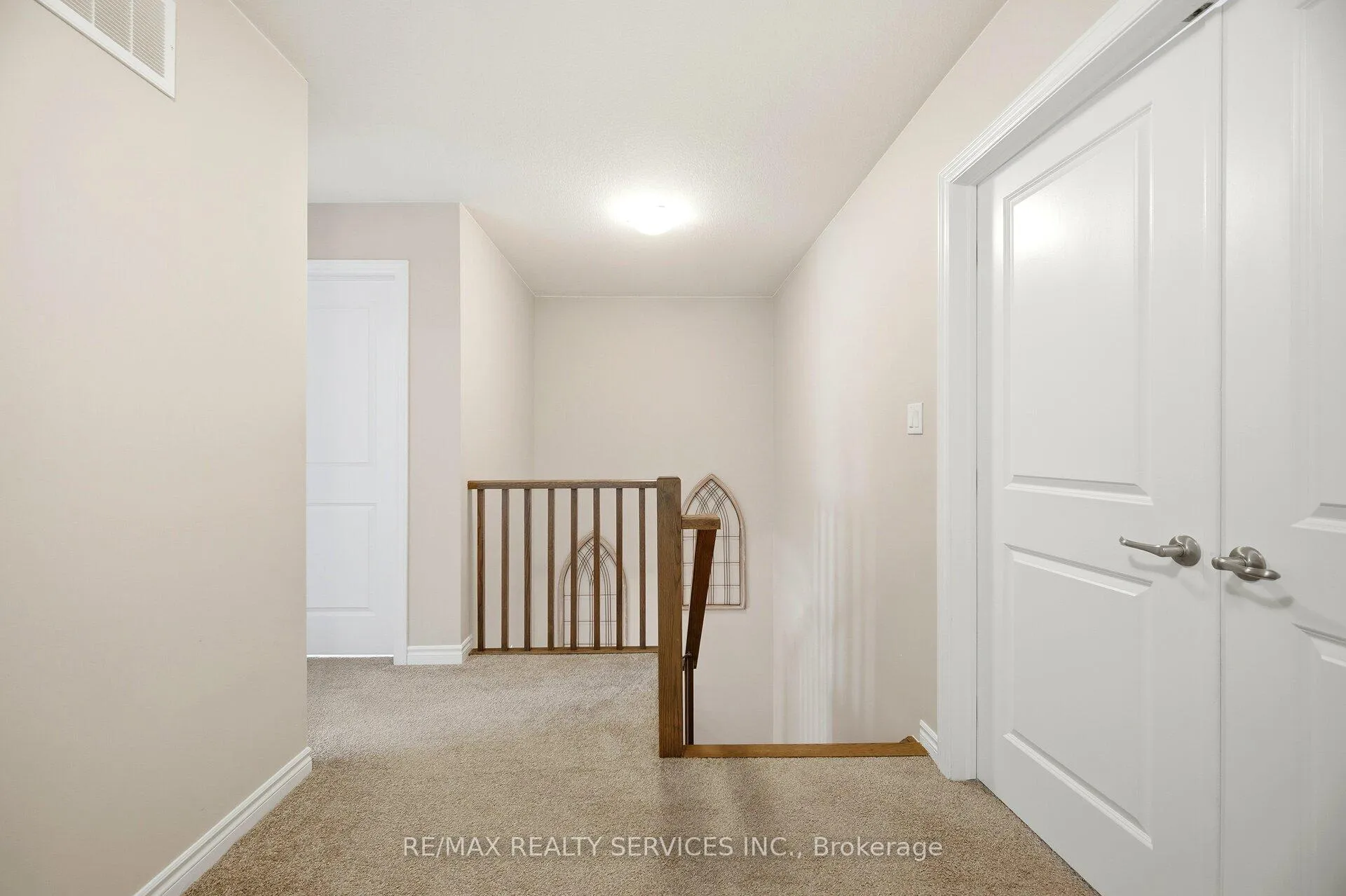 Photo 21 of 4062 Thomas Street, Lincoln, Beamsville — HOMEH
