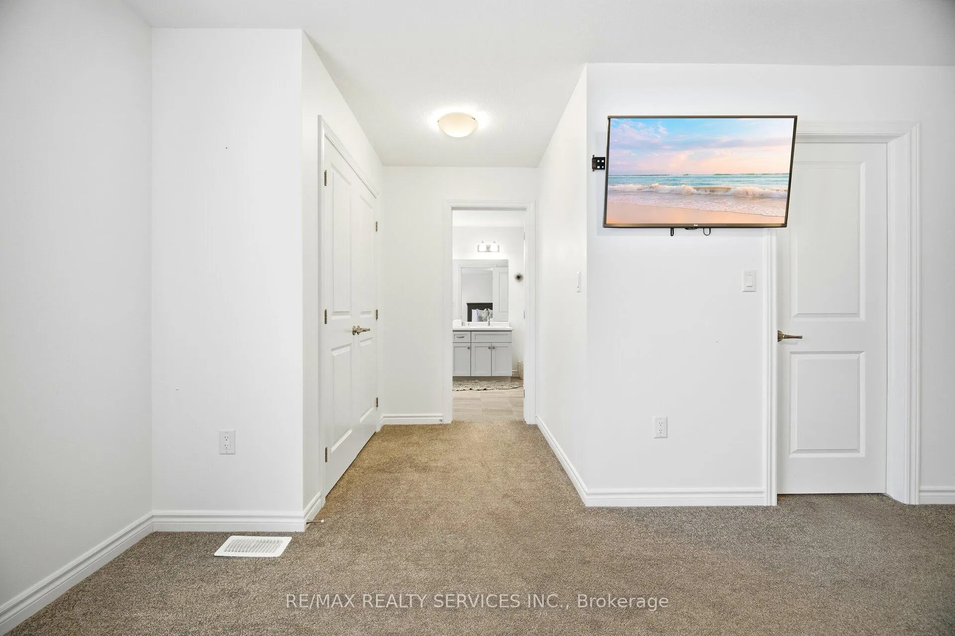Photo 28 of 4062 Thomas Street, Lincoln, Beamsville — HOMEH