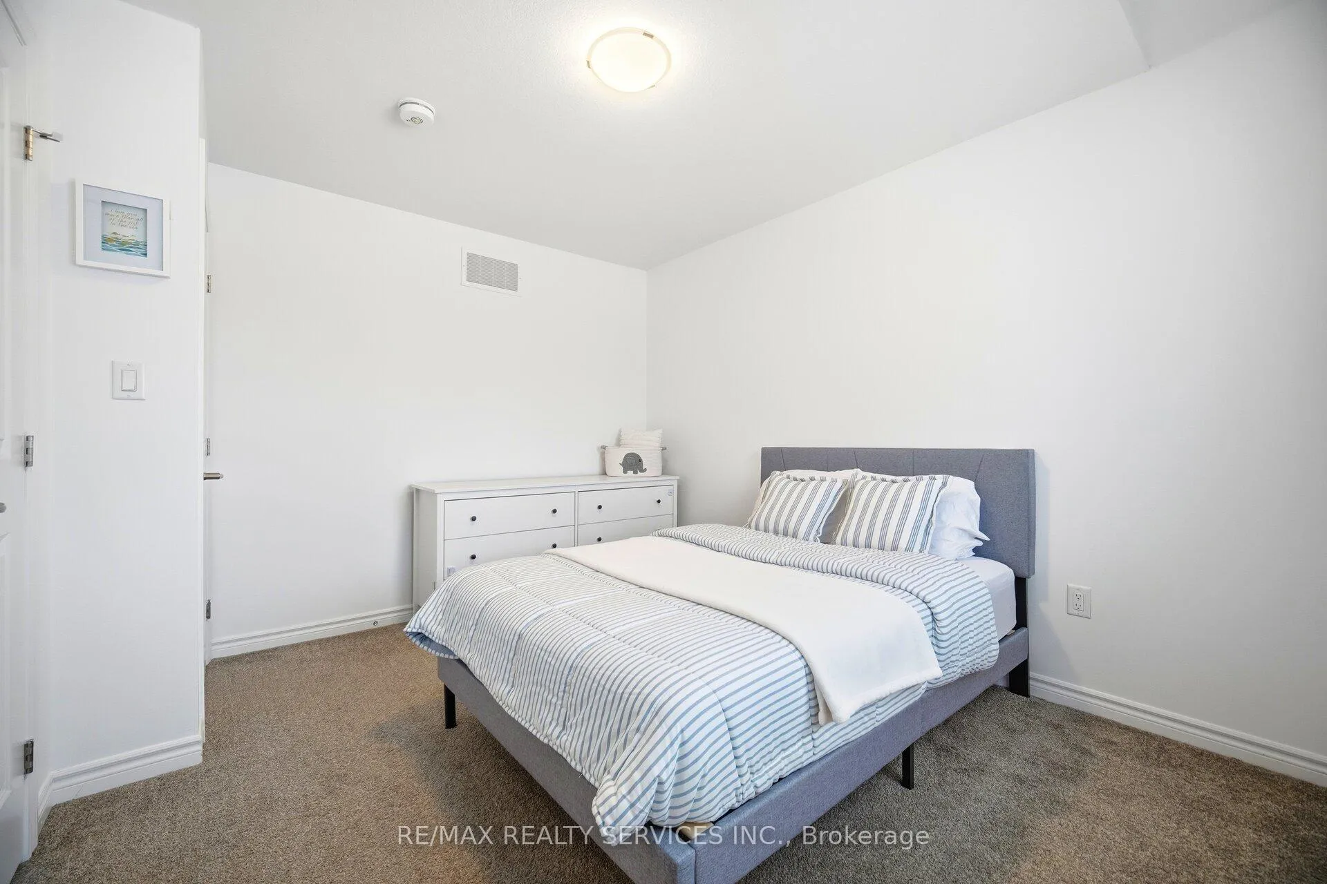 Photo 31 of 4062 Thomas Street, Lincoln, Beamsville — HOMEH