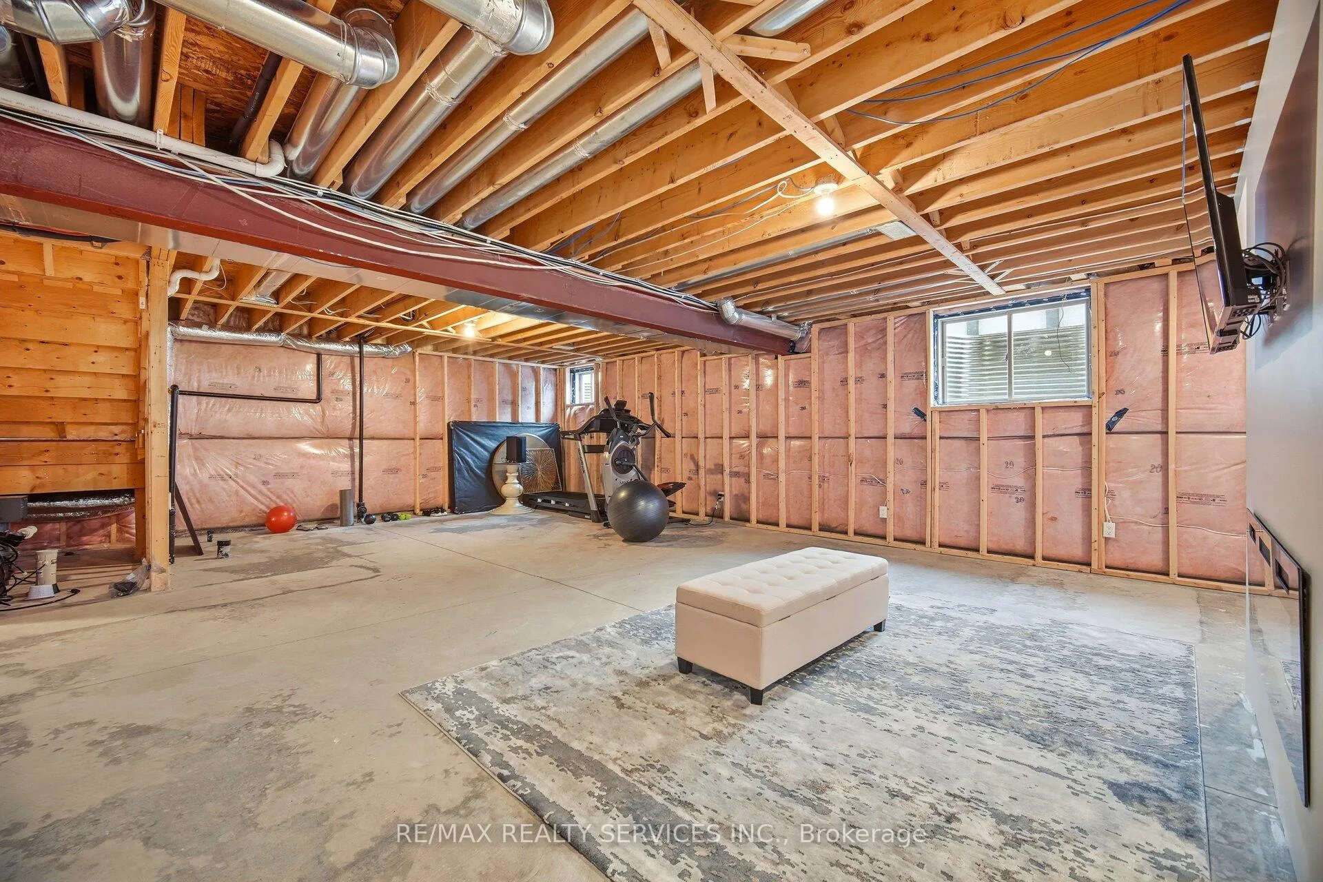 Photo 37 of 4062 Thomas Street, Lincoln, Beamsville — HOMEH