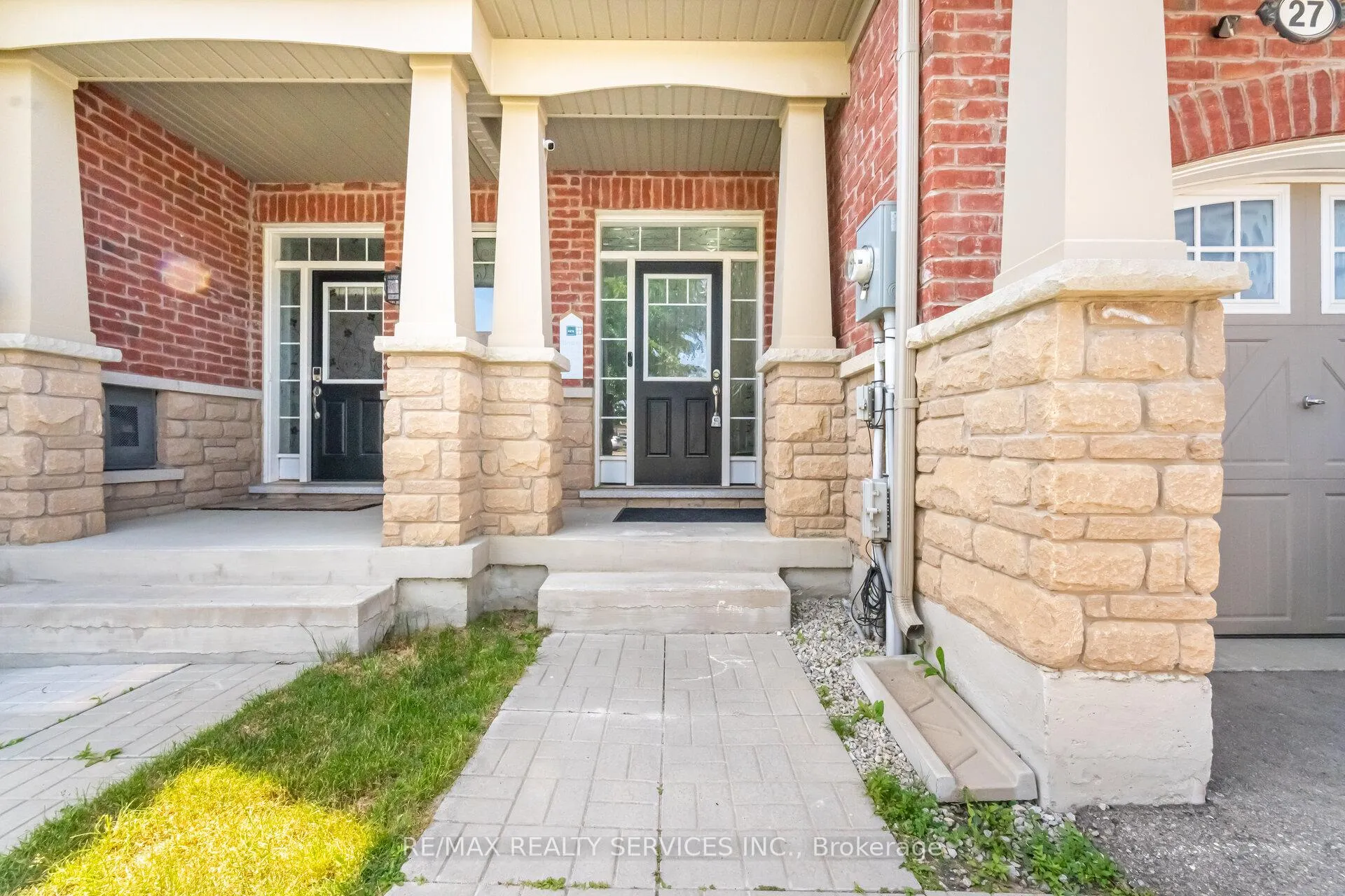 Photo 4 of 27 Phyllis Drive, Caledon, Rural Caledon — HOMEH