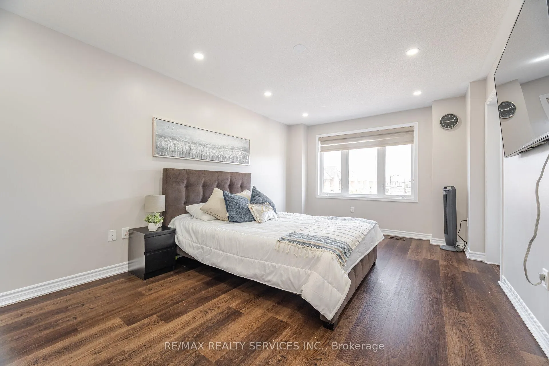 Photo 25 of 27 Phyllis Drive, Caledon, Rural Caledon — HOMEH