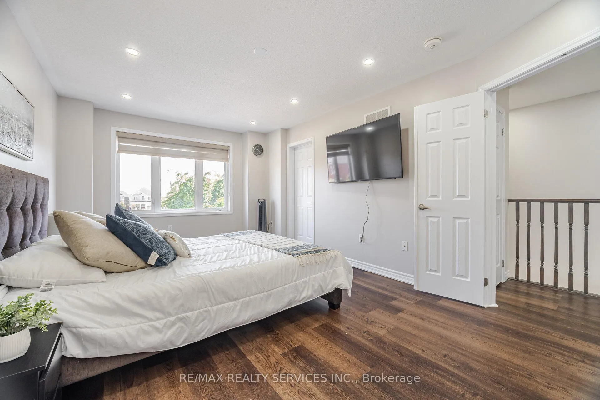 Photo 26 of 27 Phyllis Drive, Caledon, Rural Caledon — HOMEH