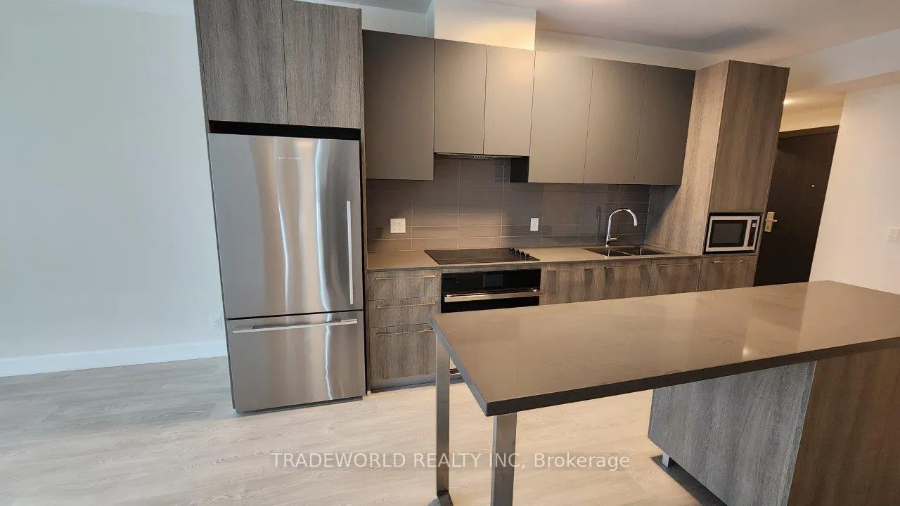 Photo 5 of Unit 2105, 8 Water Walk Drive, Markham, Unionville — HOMEH