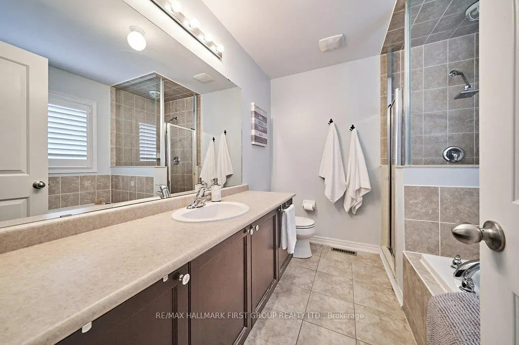 Photo 32 of 6 Mildenhall Place, Whitby, Brooklin — HOMEH