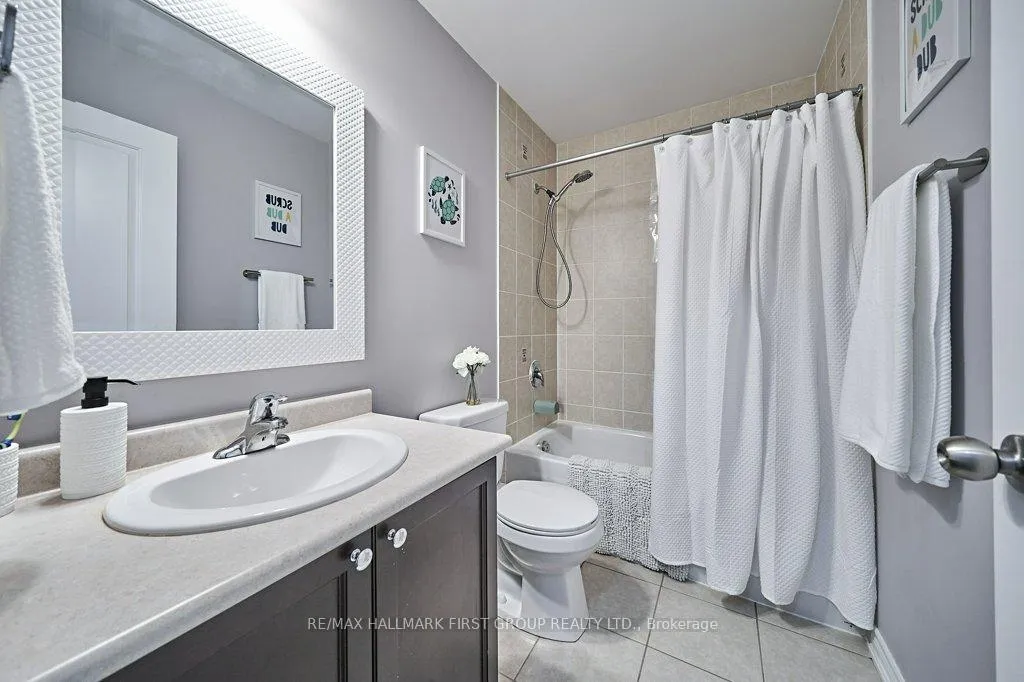 Photo 37 of 6 Mildenhall Place, Whitby, Brooklin — HOMEH