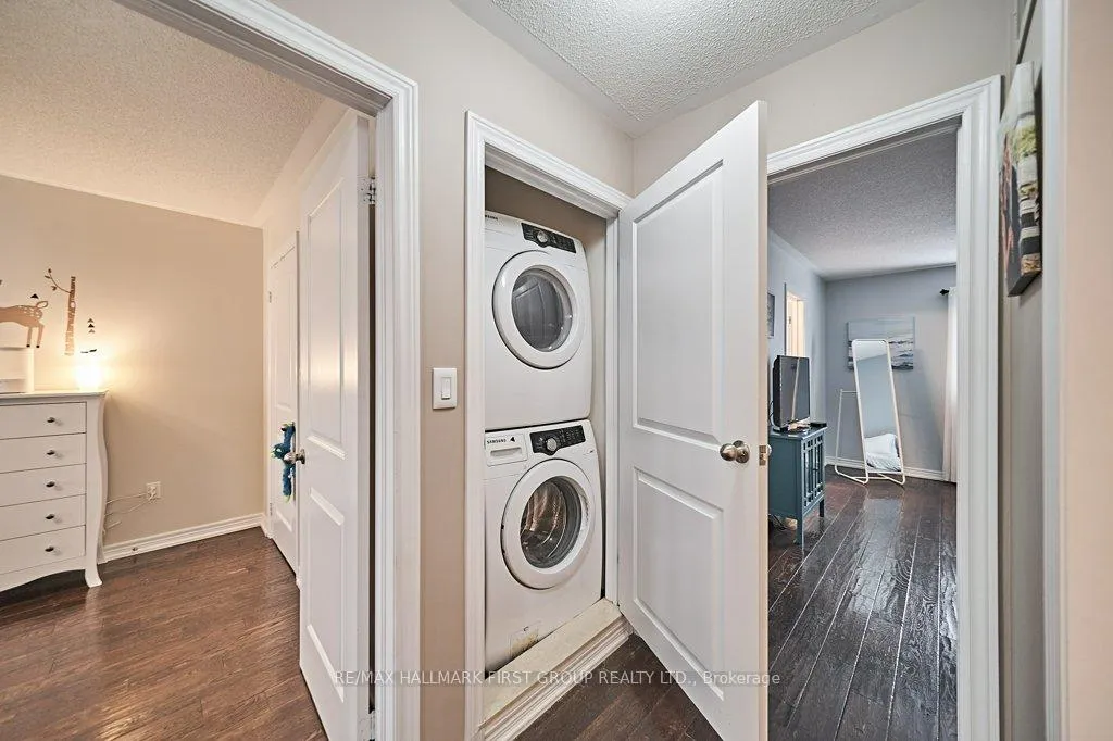 Photo 38 of 6 Mildenhall Place, Whitby, Brooklin — HOMEH
