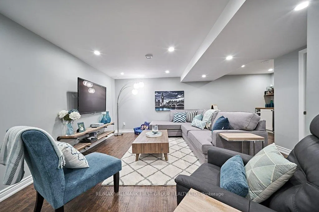 Photo 42 of 6 Mildenhall Place, Whitby, Brooklin — HOMEH