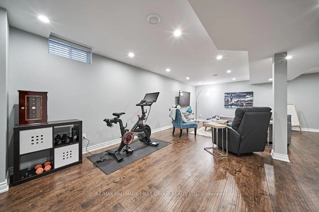Photo 43 of 6 Mildenhall Place, Whitby, Brooklin — HOMEH