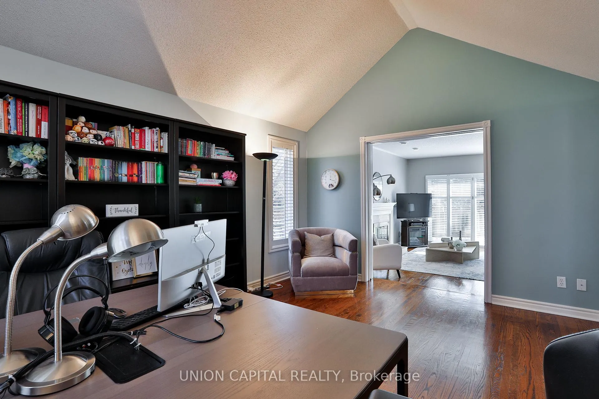Photo 6 of 1 William Craig Court, Markham, Buttonville — HOMEH