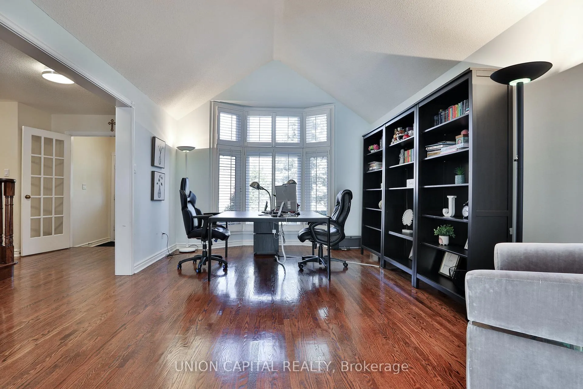 Photo 8 of 1 William Craig Court, Markham, Buttonville — HOMEH