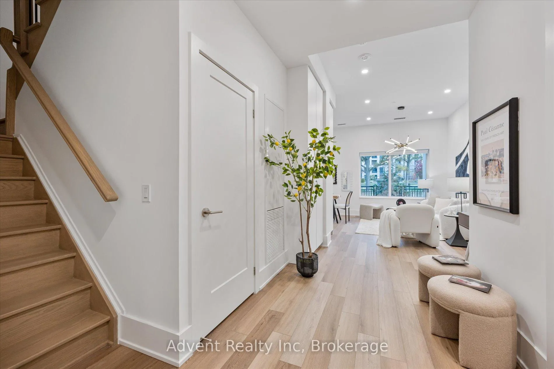 Photo 3 of Unit 115W, 9 Clegg Road, Markham, Unionville — HOMEH