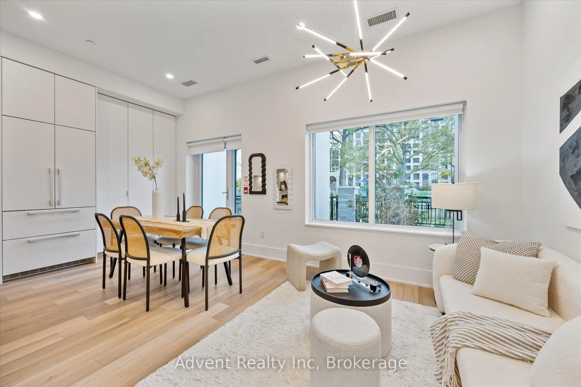Photo 5 of Unit 115W, 9 Clegg Road, Markham, Unionville — HOMEH