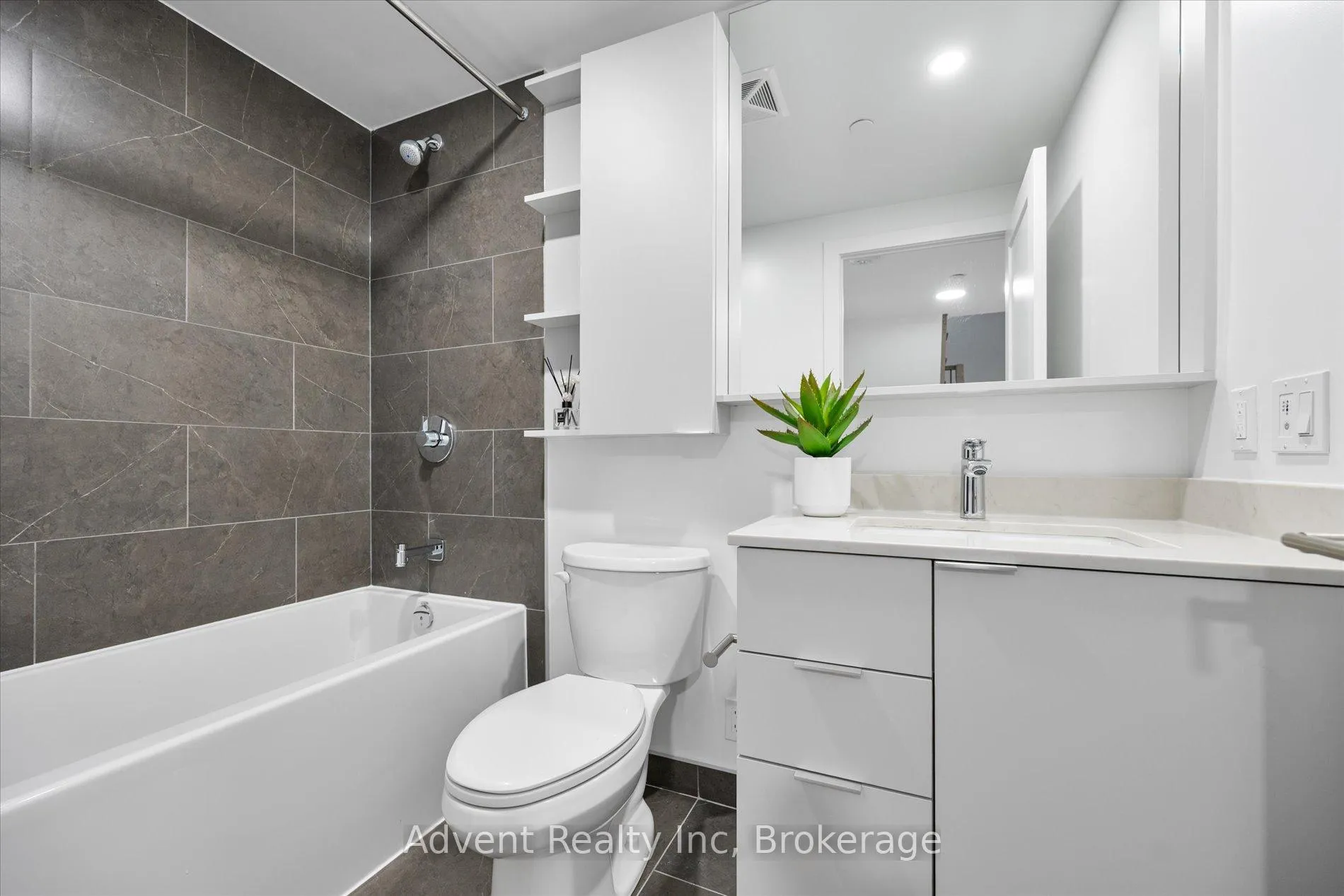 Photo 23 of Unit 115W, 9 Clegg Road, Markham, Unionville — HOMEH