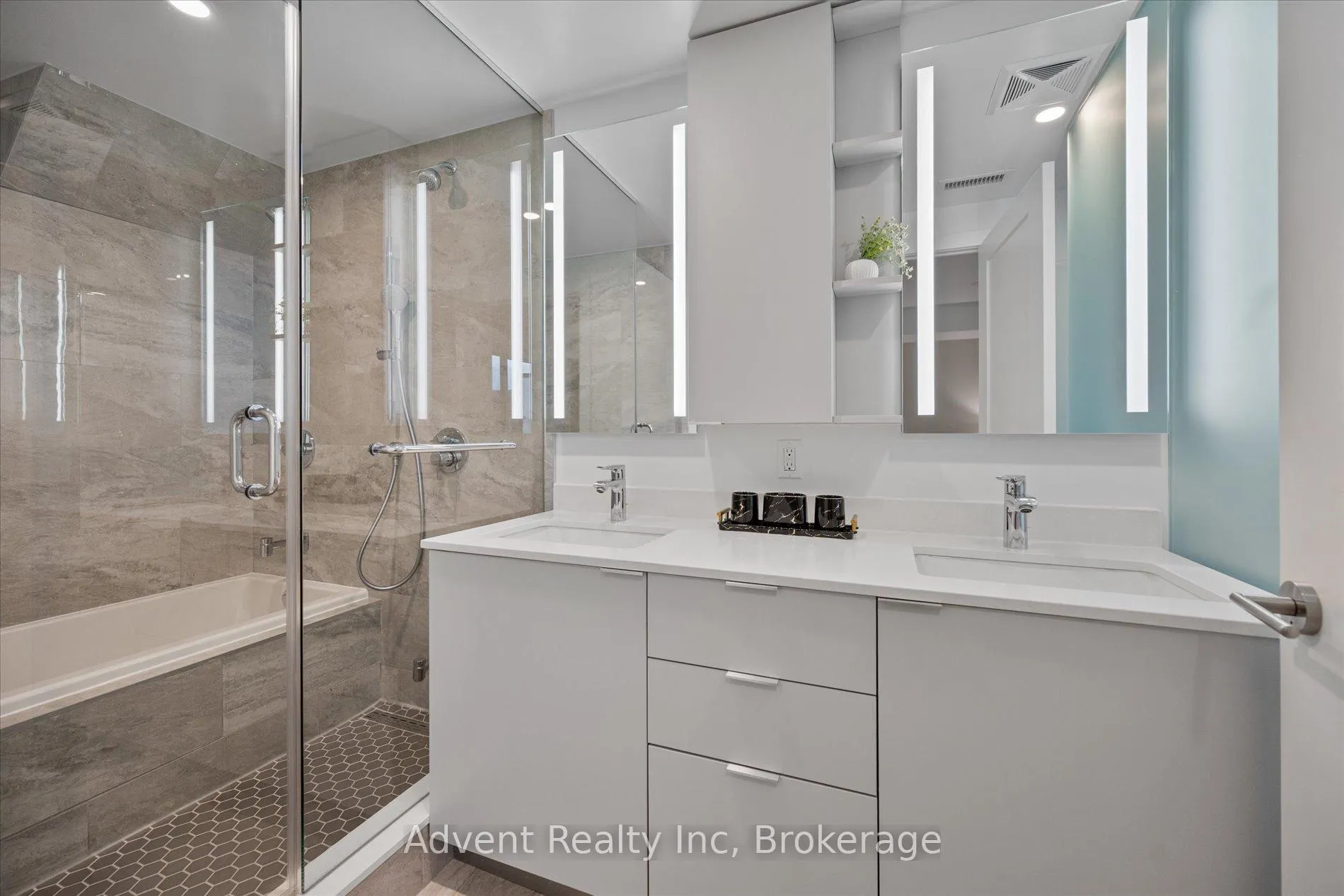 Photo 30 of Unit 115W, 9 Clegg Road, Markham, Unionville — HOMEH