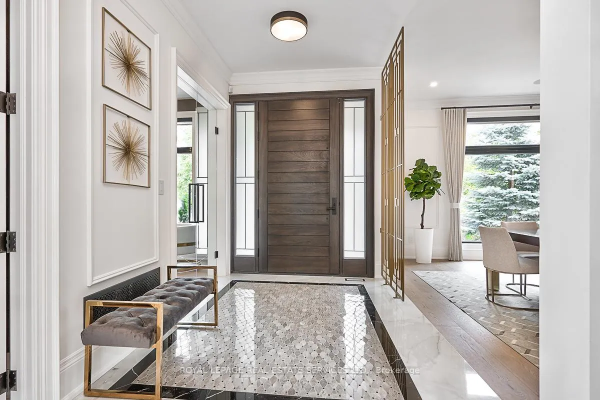 Photo 4 of 204 Maple Grove Drive, Oakville, Morrison — HOMEH