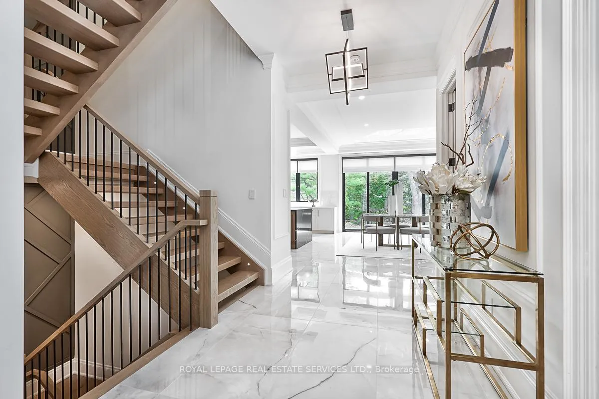 Photo 5 of 204 Maple Grove Drive, Oakville, Morrison — HOMEH