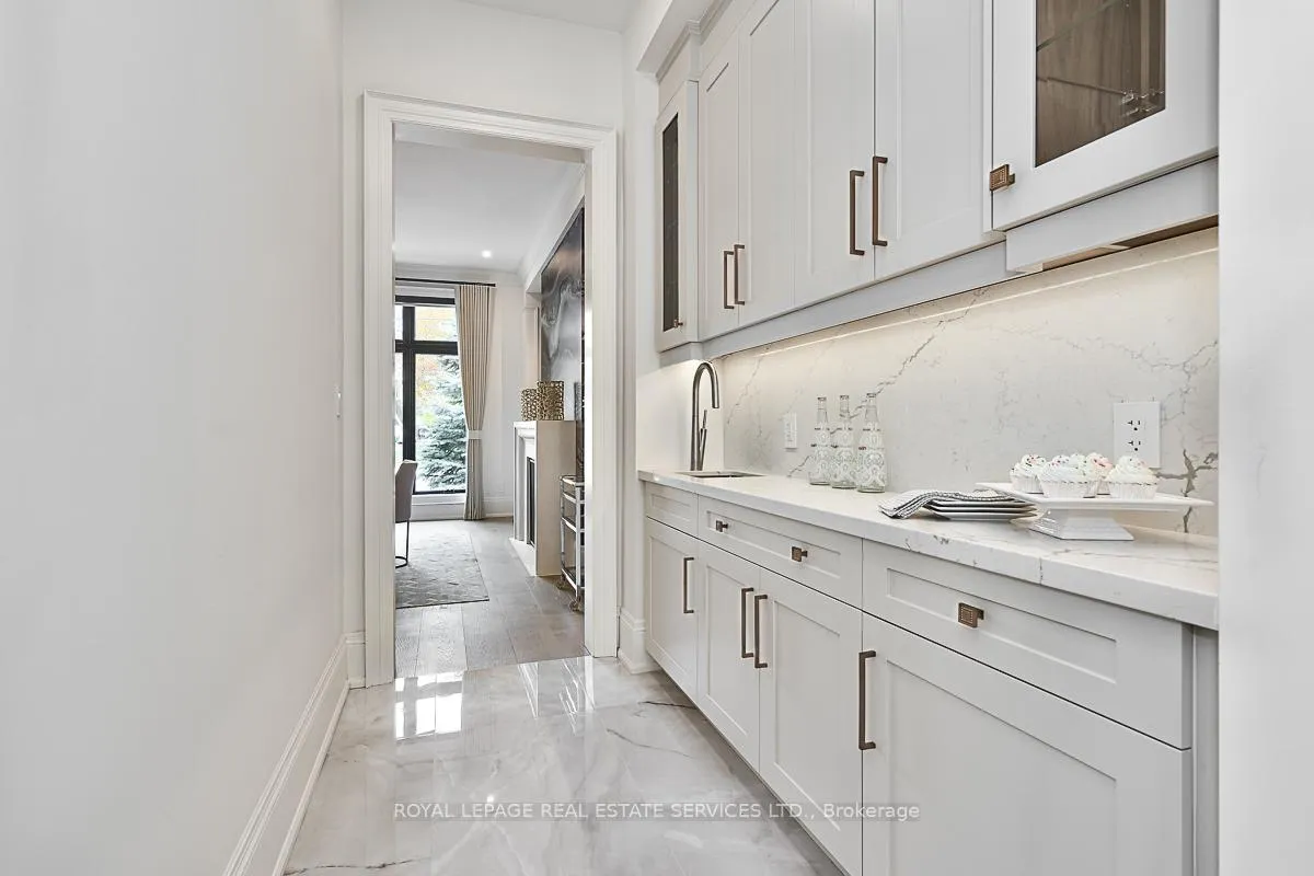 Photo 9 of 204 Maple Grove Drive, Oakville, Morrison — HOMEH