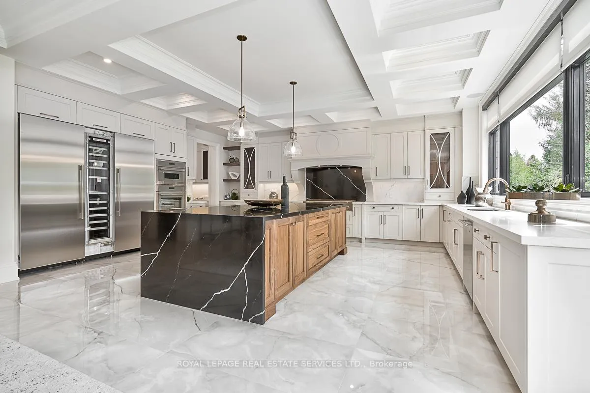 Photo 12 of 204 Maple Grove Drive, Oakville, Morrison — HOMEH