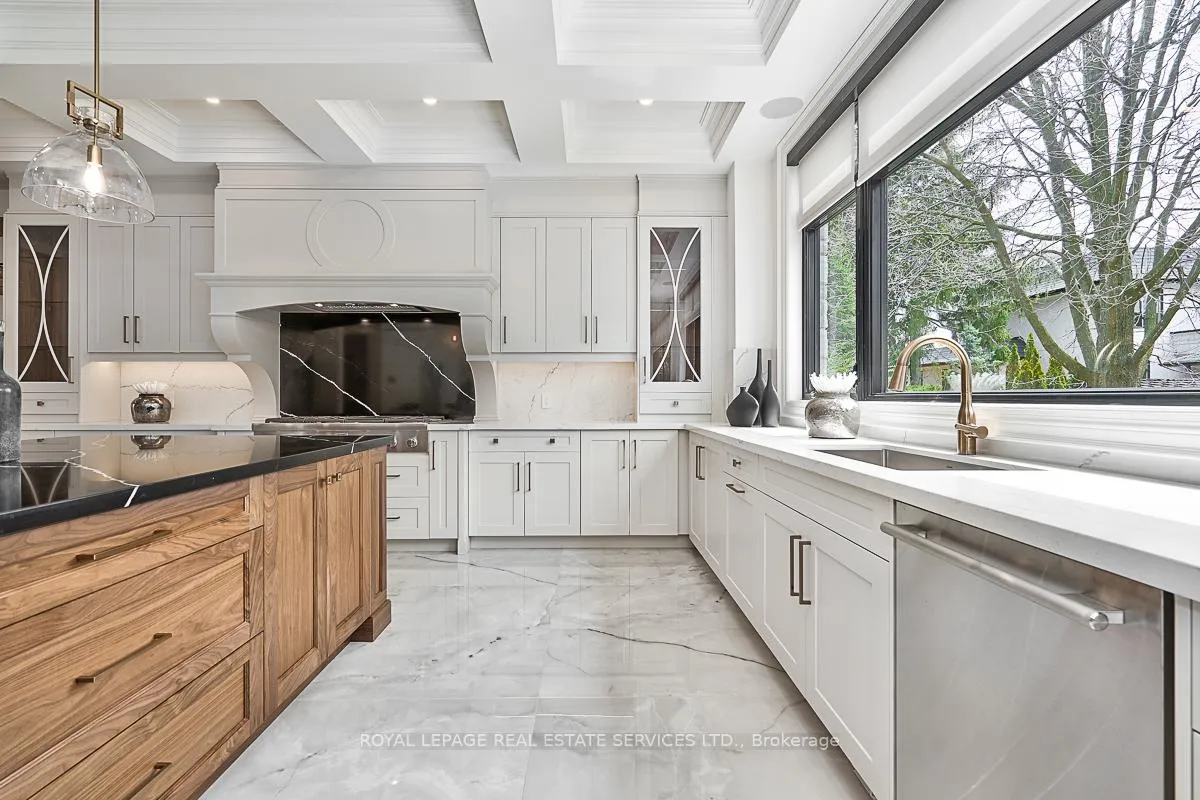 Photo 13 of 204 Maple Grove Drive, Oakville, Morrison — HOMEH