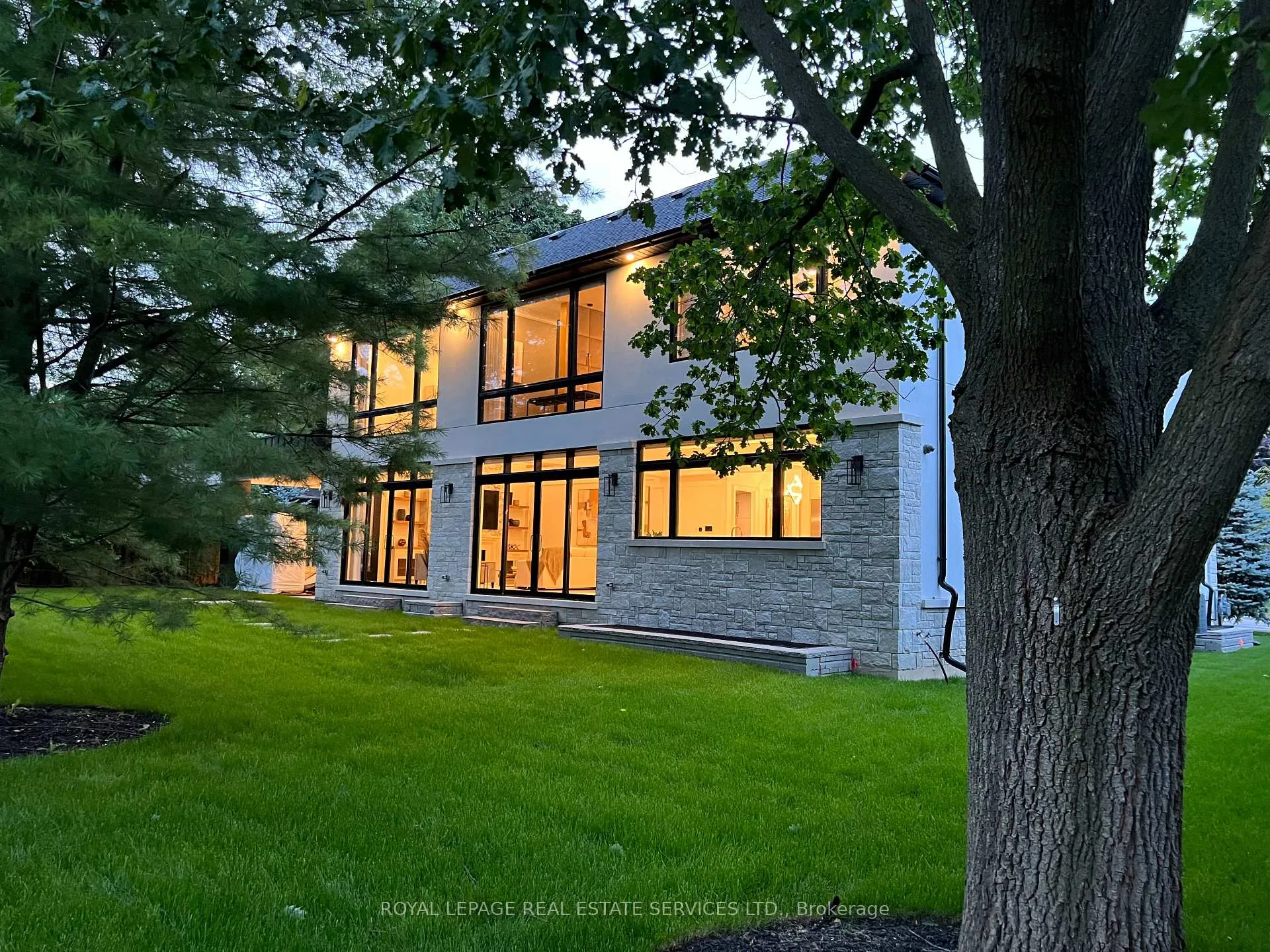 Photo 47 of 204 Maple Grove Drive, Oakville, Morrison — HOMEH